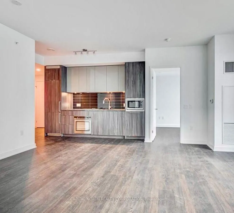 Photo 5 of Unit 4005, 115 Blue Jays Way, Toronto, Waterfront Communities — HOMEH