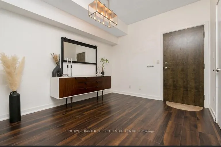Photo 7 of Unit 410, 18 Harbour Street E, Toronto, Waterfront Communities — HOMEH