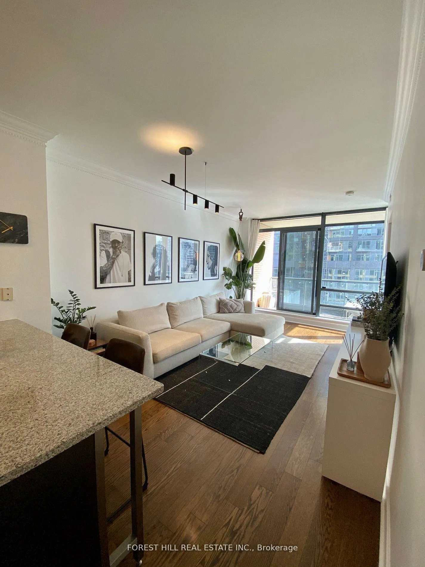 Photo 2 of Unit 1013, 438 King Street W, Toronto, Waterfront Communities — HOMEH