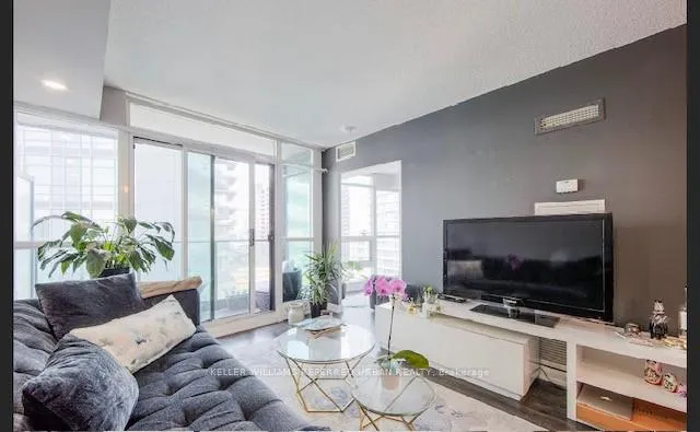 Photo 4 of Unit 1201, 600 Fleet Street, Toronto, Niagara — HOMEH