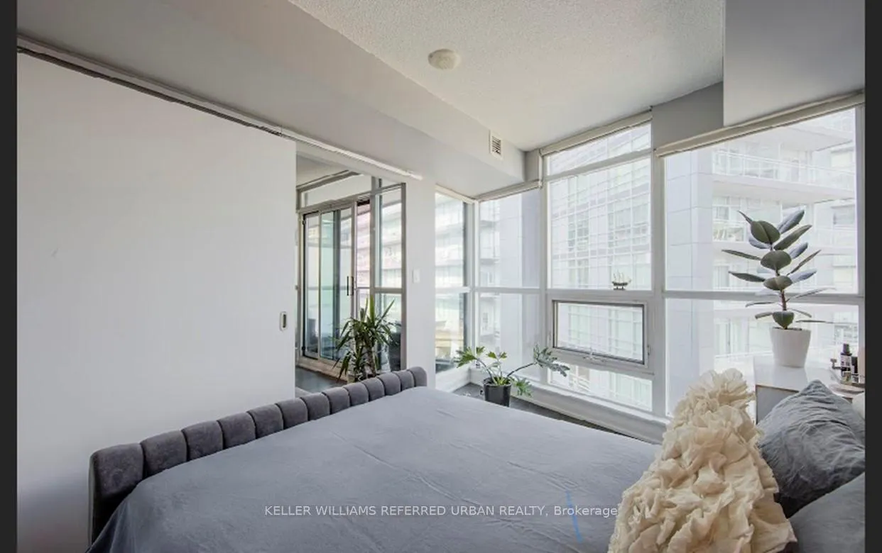Photo 9 of Unit 1201, 600 Fleet Street, Toronto, Niagara — HOMEH