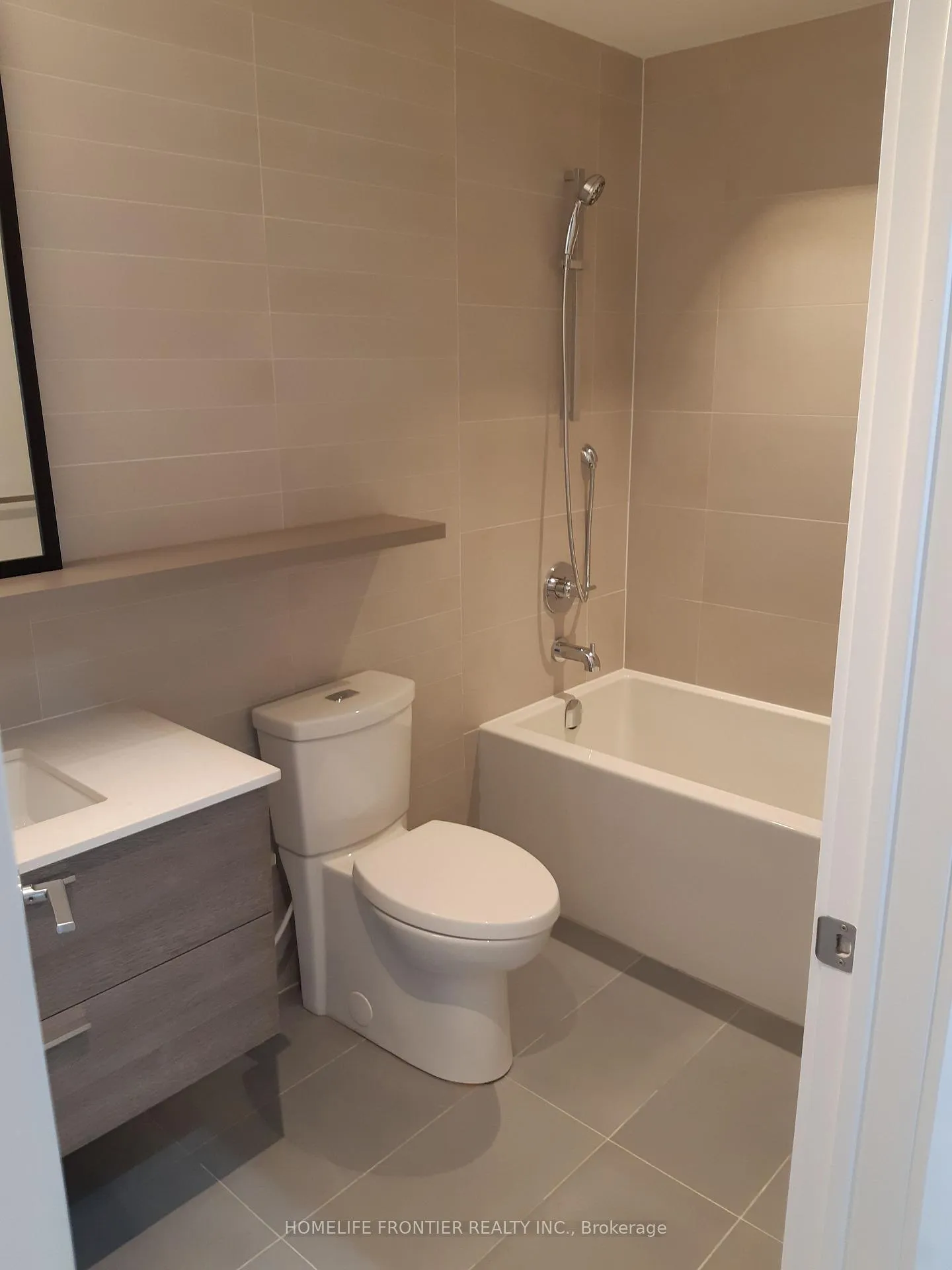 Photo 9 of Unit 706, 501 Adelaide Street W, Toronto, Waterfront Communities — HOMEH