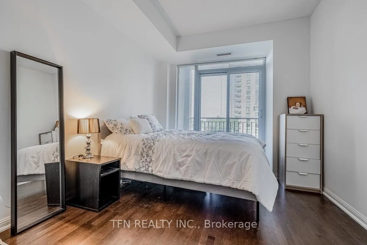 Photo 10 of Unit 501, 628 Fleet Street, Toronto, Niagara — HOMEH