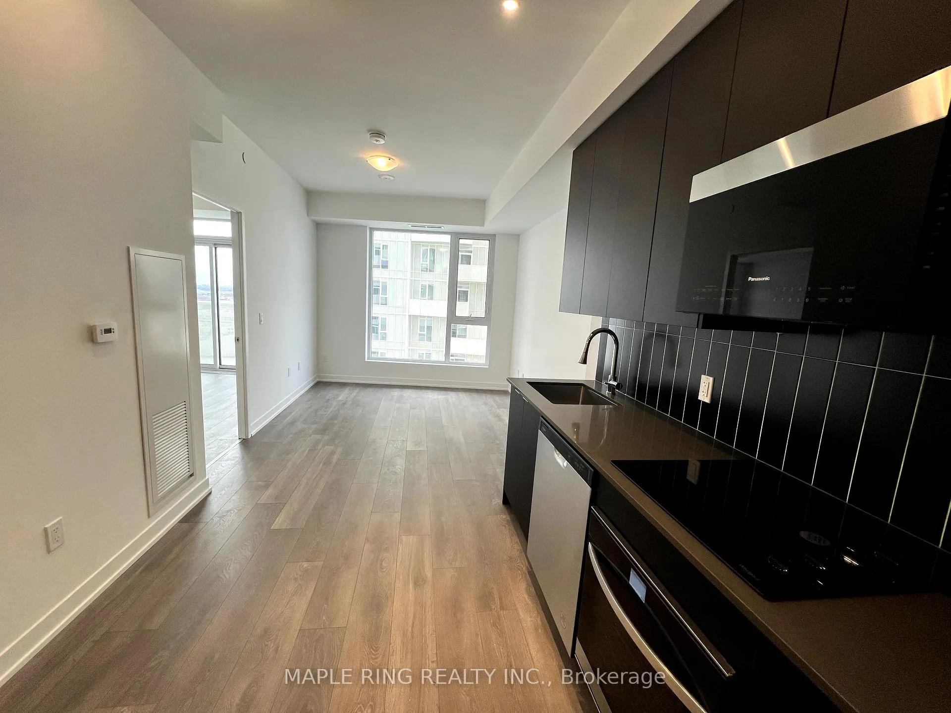 Photo 4 of Unit 1922, 498 Caldari Road, Vaughan, Concord — HOMEH