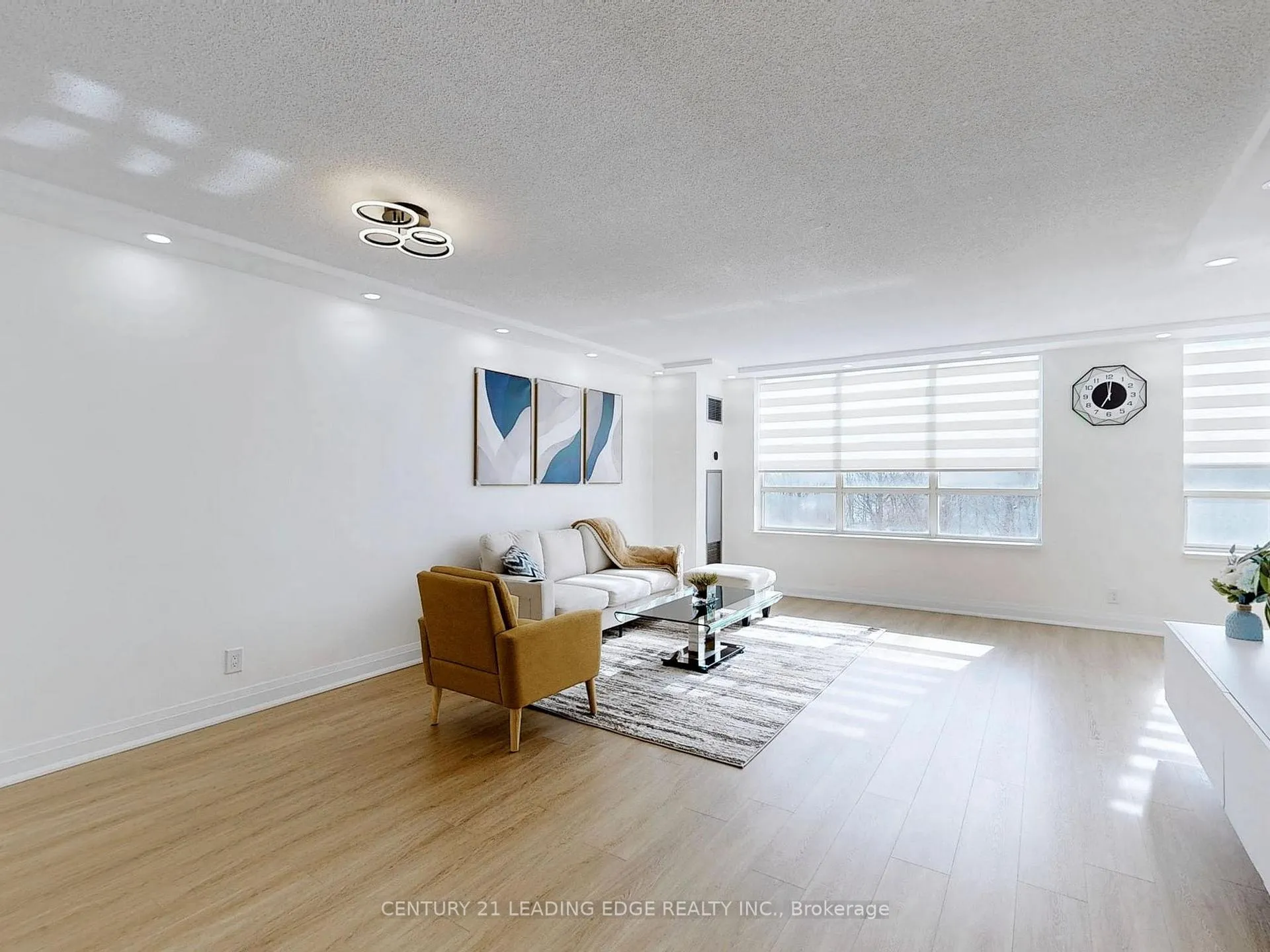 Photo 5 of Unit 403, 205 Wynford Drive, Toronto, Flemingdon Park — HOMEH