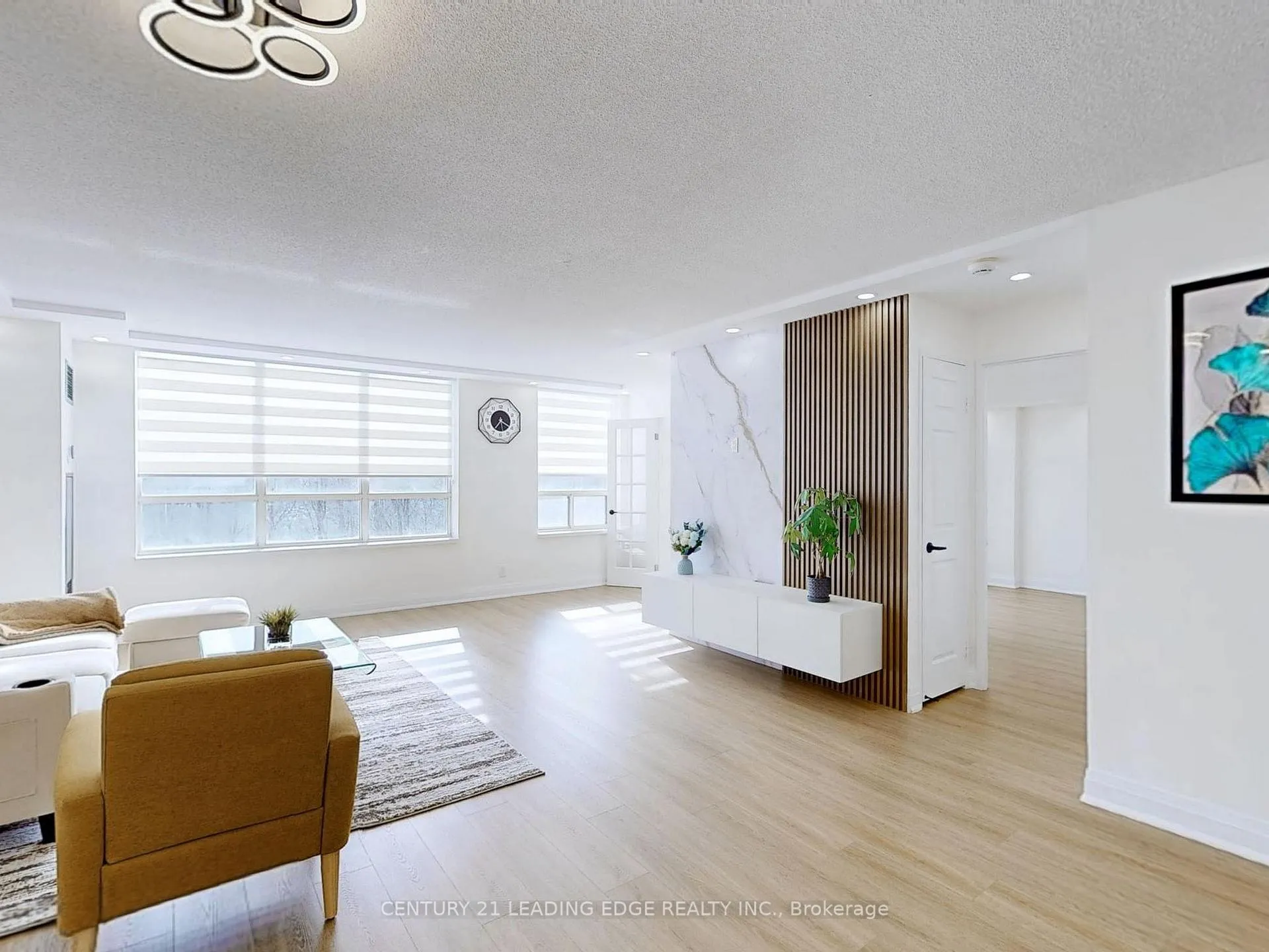 Photo 7 of Unit 403, 205 Wynford Drive, Toronto, Flemingdon Park — HOMEH