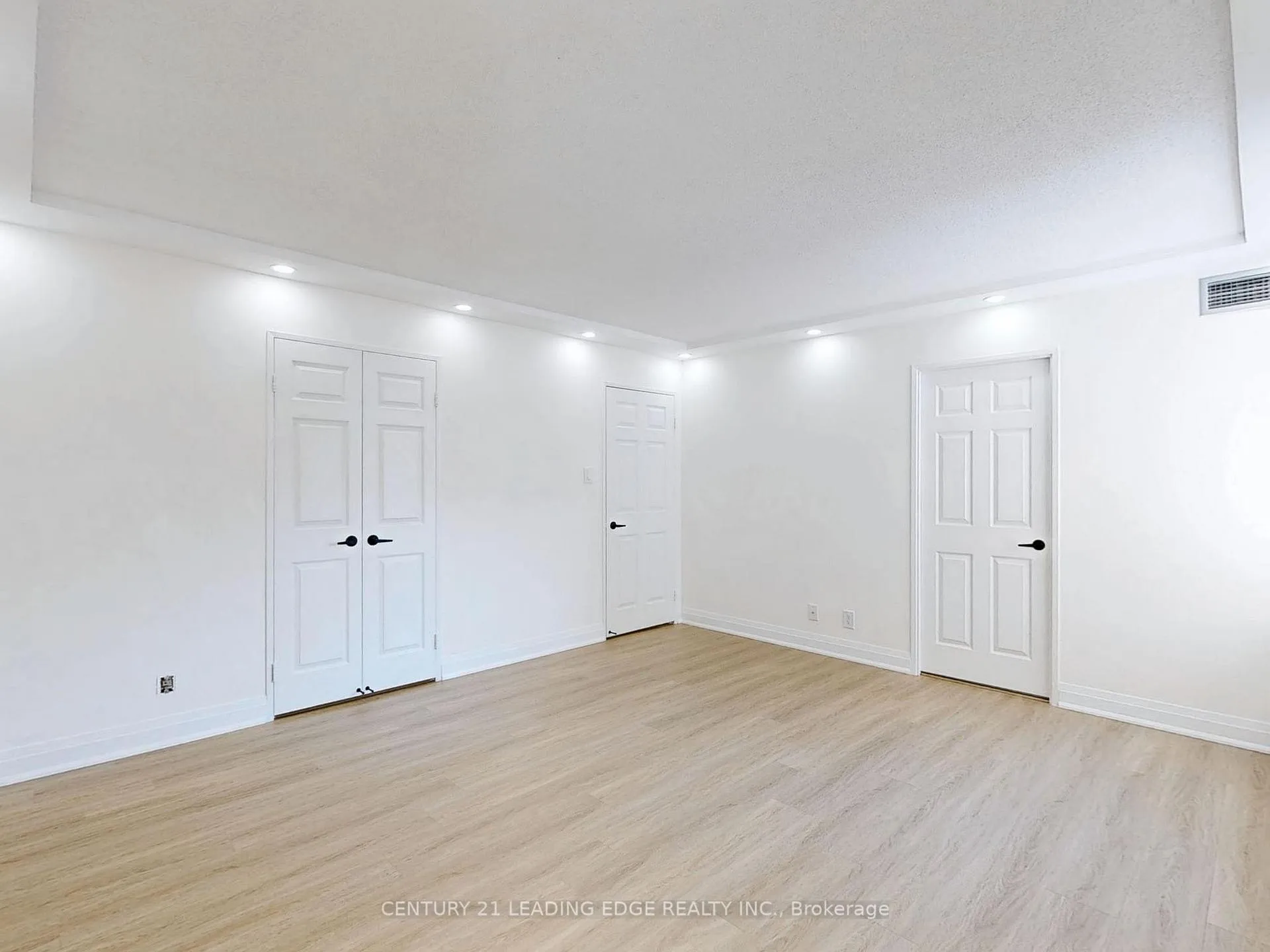 Photo 20 of Unit 403, 205 Wynford Drive, Toronto, Flemingdon Park — HOMEH
