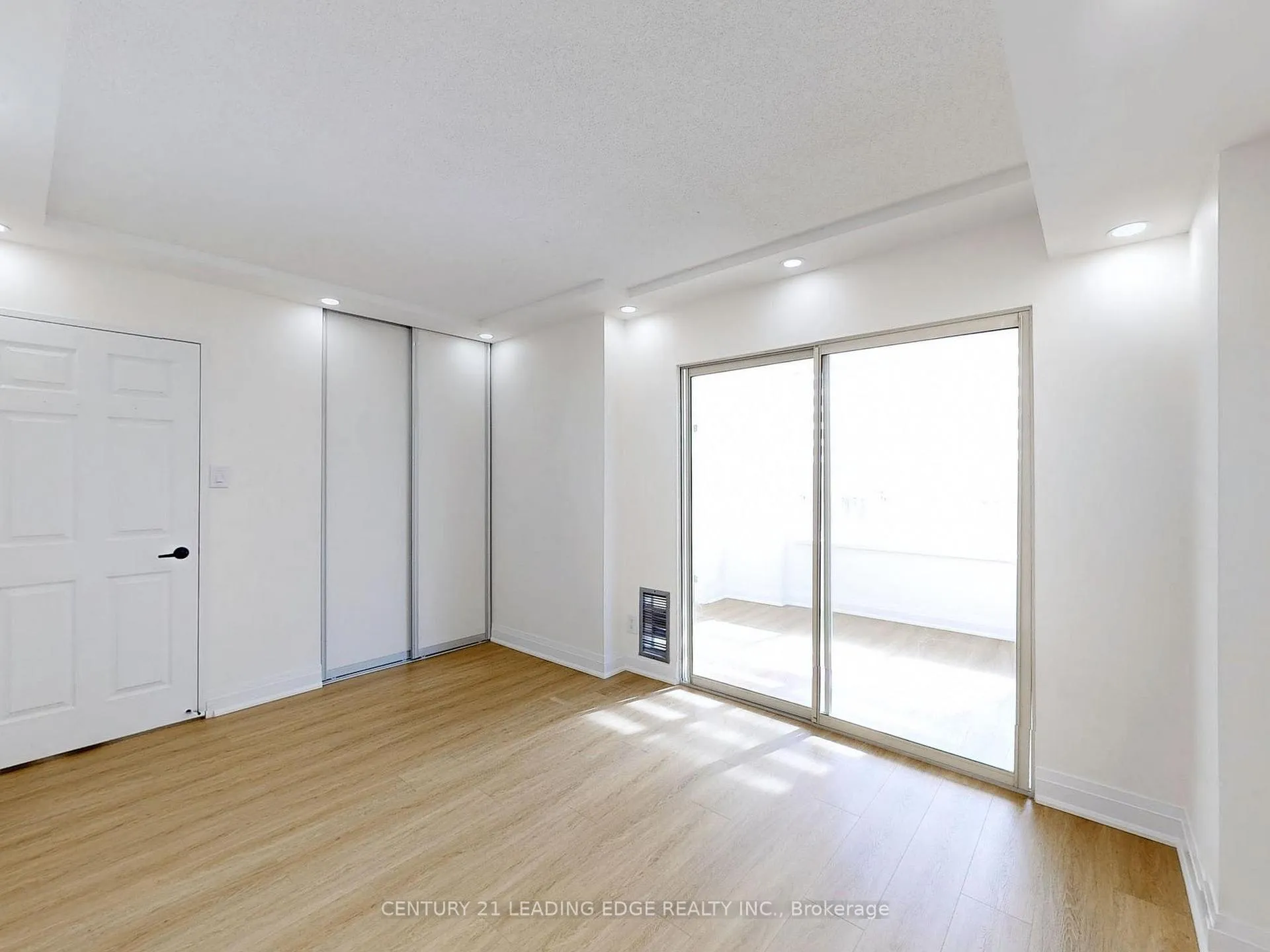 Photo 25 of Unit 403, 205 Wynford Drive, Toronto, Flemingdon Park — HOMEH