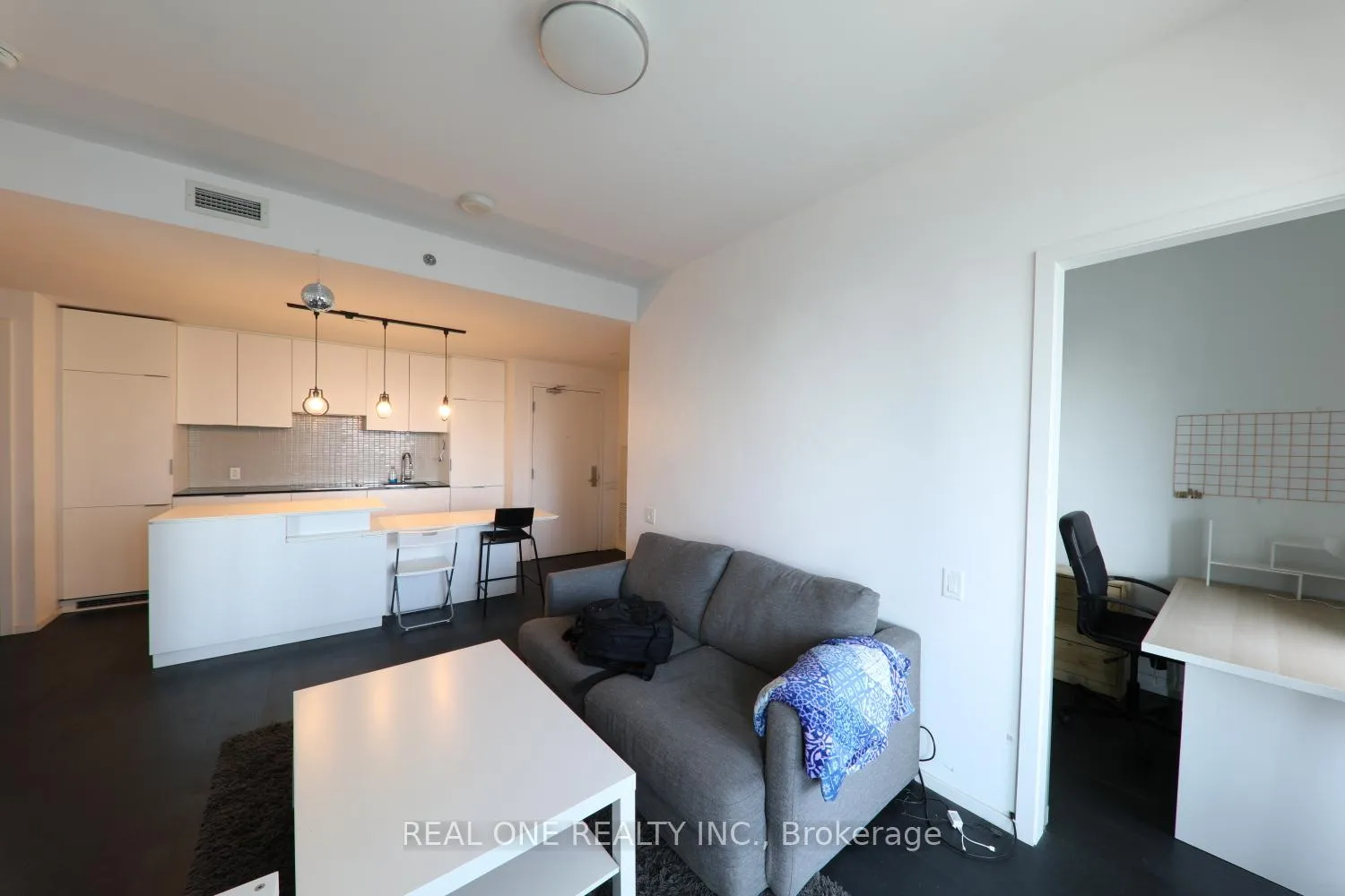 Photo 5 of Unit 2011, 5 St. Joseph Street, Toronto, Bay Street Corridor — HOMEH