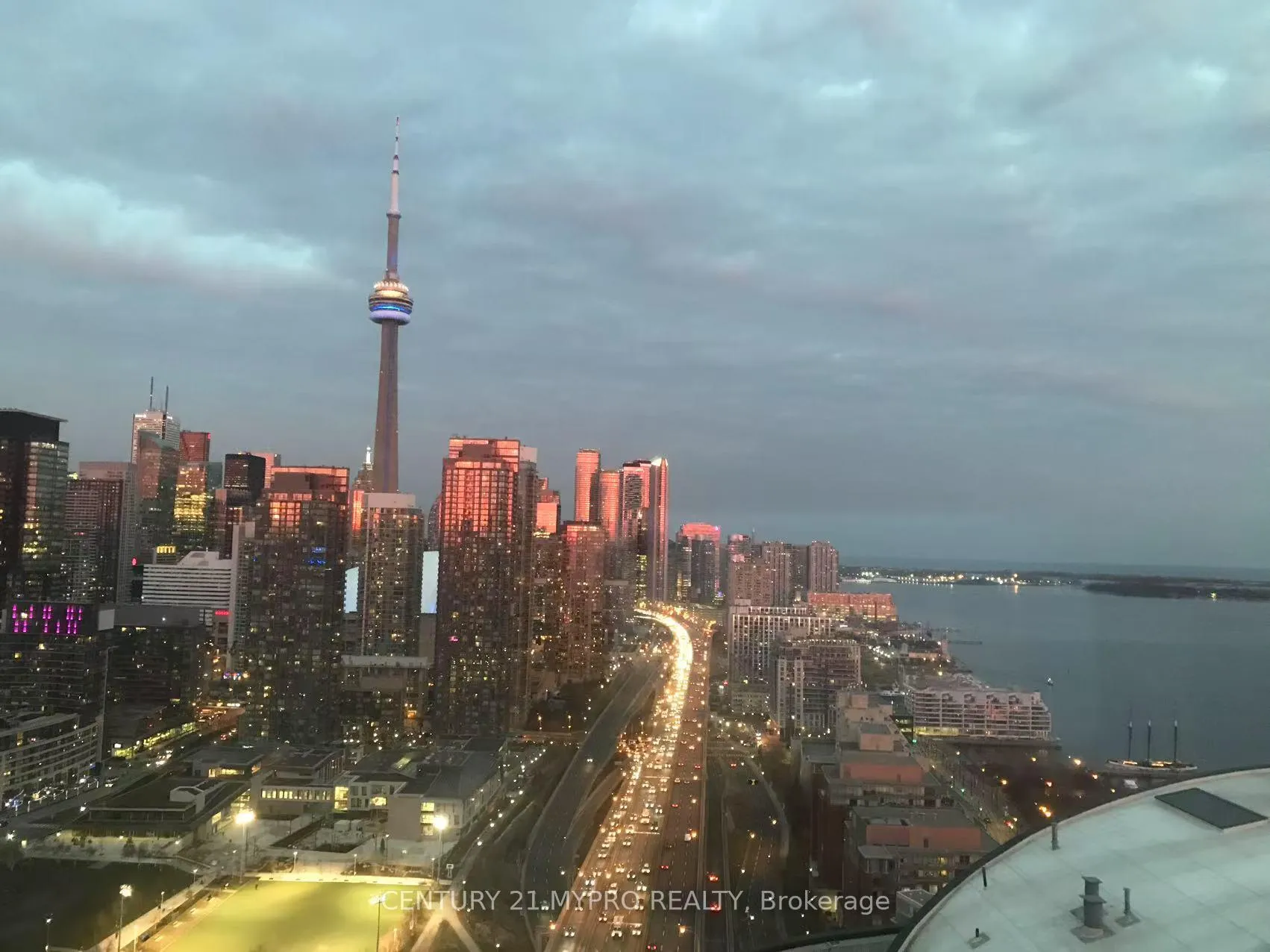 Photo 2 of Unit 4015, 17 Bathurst Street, Toronto, Waterfront Communities — HOMEH