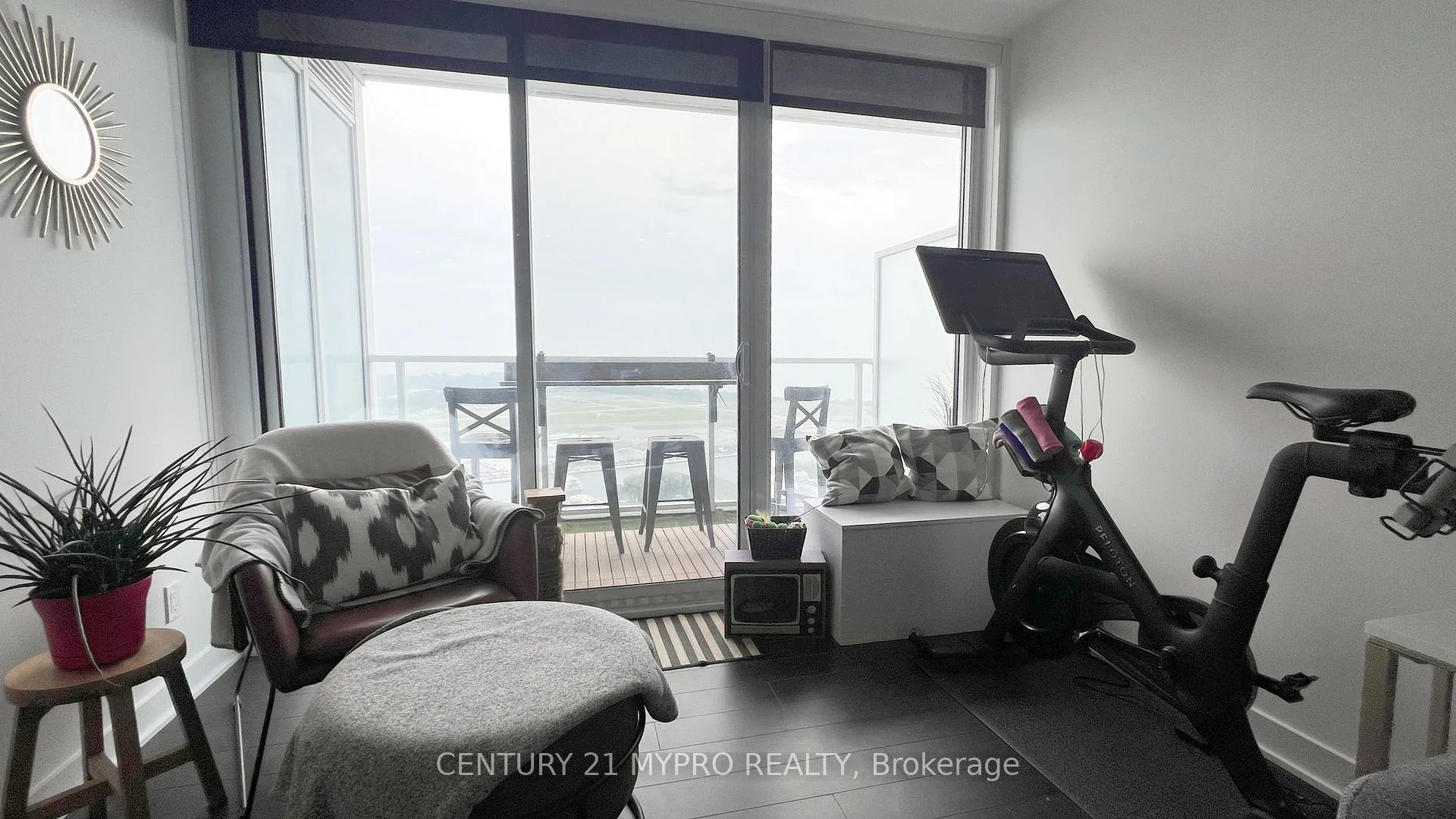 Photo 7 of Unit 4015, 17 Bathurst Street, Toronto, Waterfront Communities — HOMEH