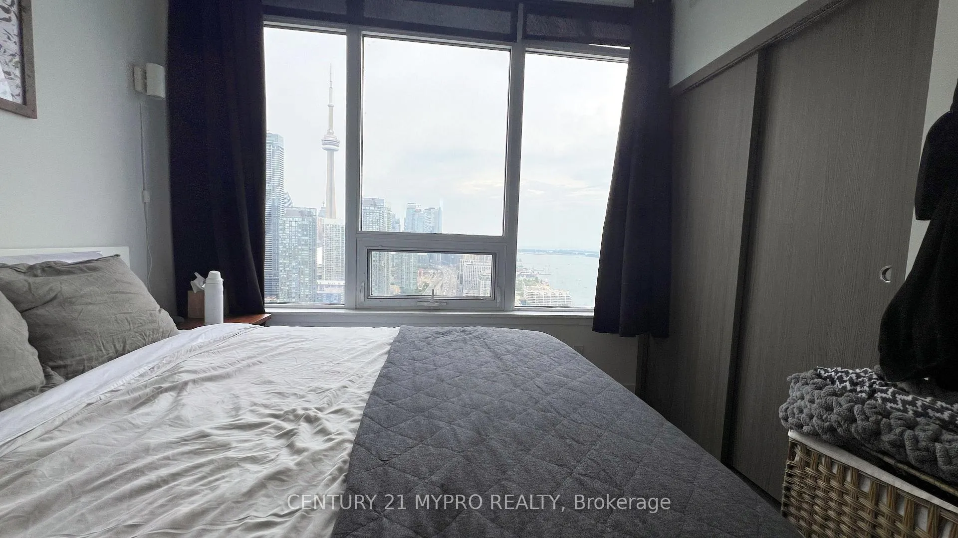 Photo 12 of Unit 4015, 17 Bathurst Street, Toronto, Waterfront Communities — HOMEH