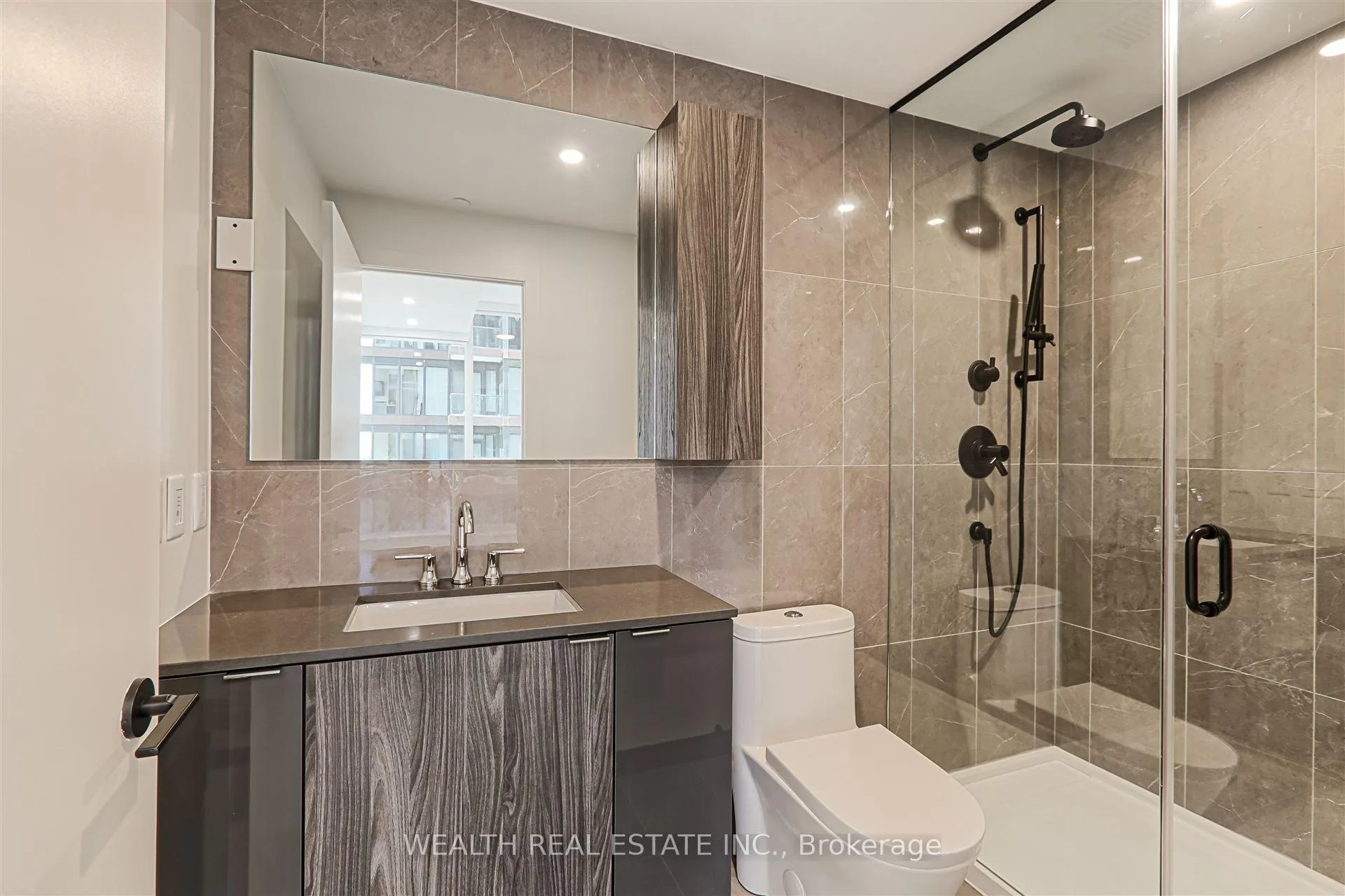 Photo 25 of Unit 3710, 35 Mercer Street, Toronto, Waterfront Communities — HOMEH