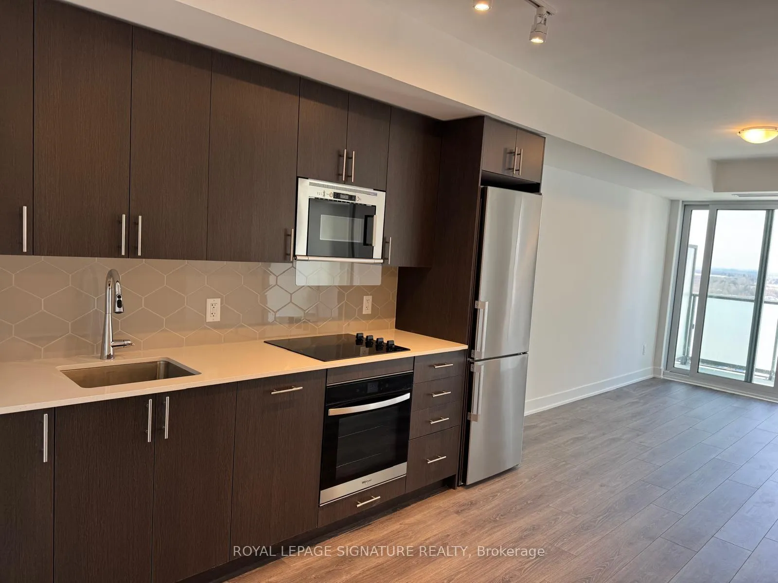 Photo 9 of Unit 1513, 2545 Simcoe Street N, Oshawa, Windfields — HOMEH