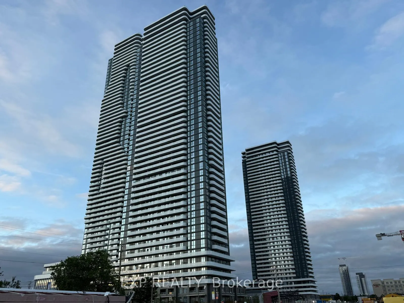 Photo 2 of Unit 5208, 225 Commerce Street, Vaughan, Vaughan Corporate Centre — HOMEH