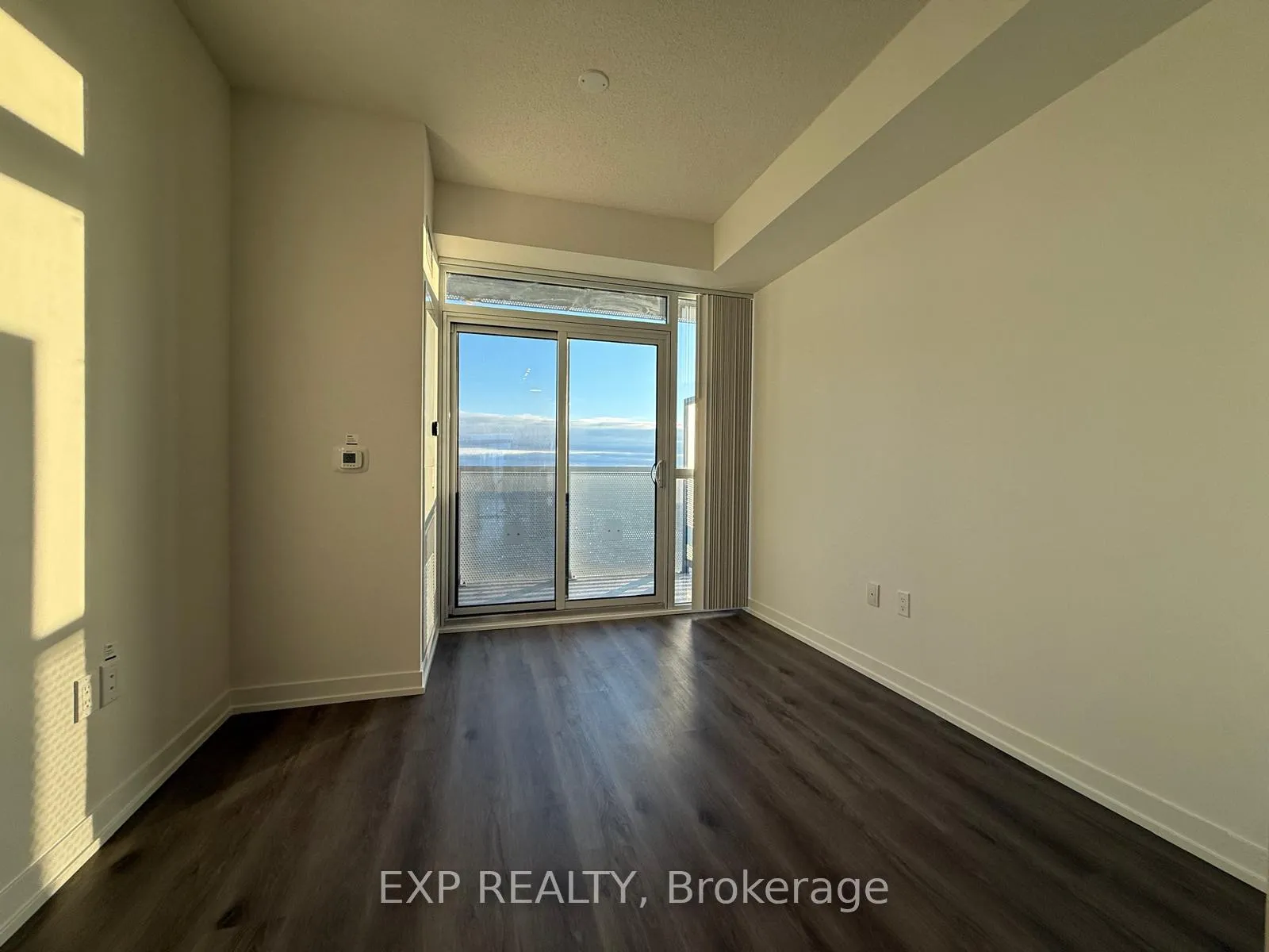 Photo 19 of Unit 5208, 225 Commerce Street, Vaughan, Vaughan Corporate Centre — HOMEH