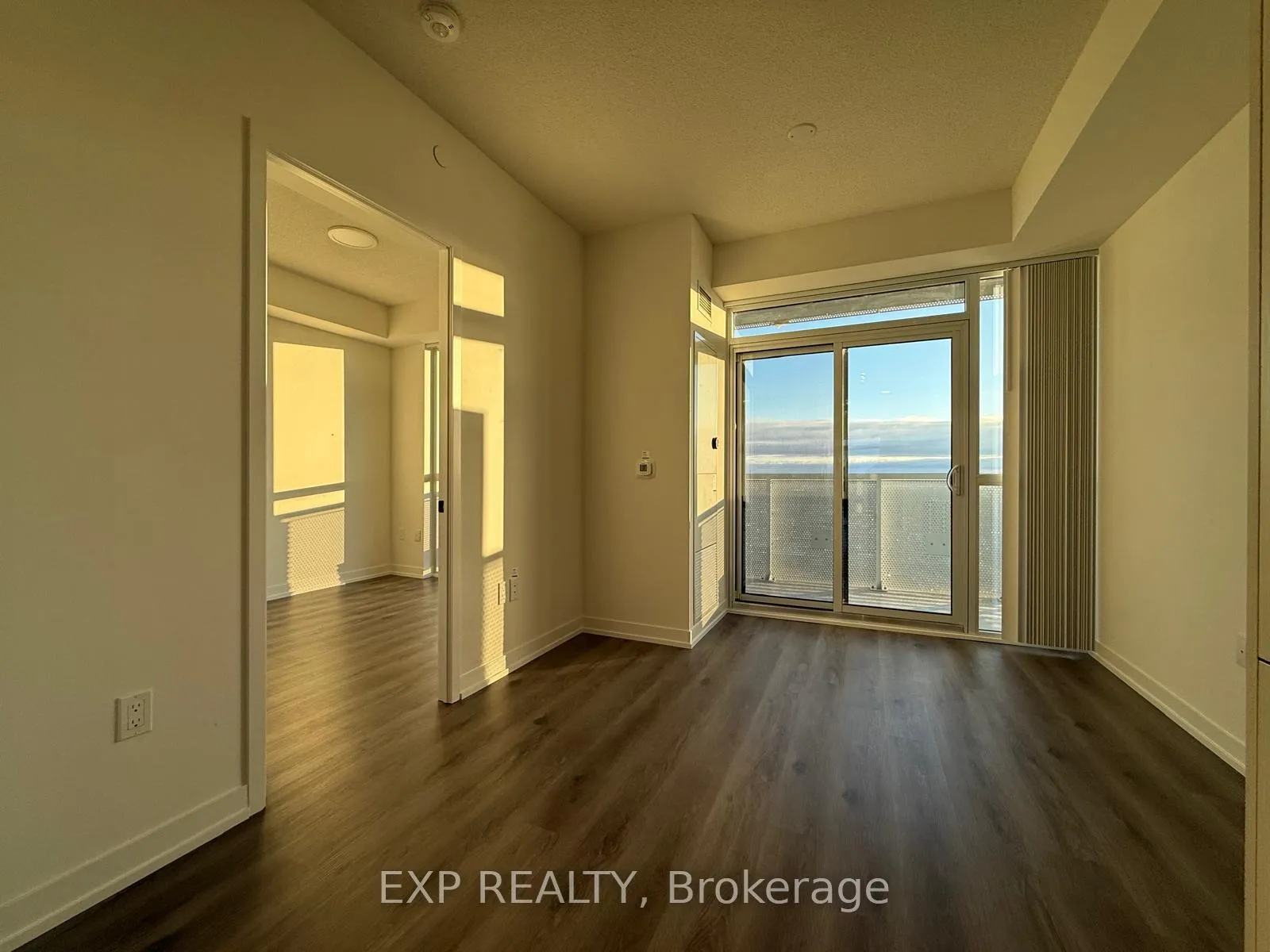 Photo 20 of Unit 5208, 225 Commerce Street, Vaughan, Vaughan Corporate Centre — HOMEH
