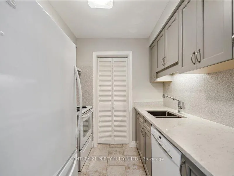 Photo 14 of Unit 409, 193 Lake Driveway, Ajax, South West — HOMEH