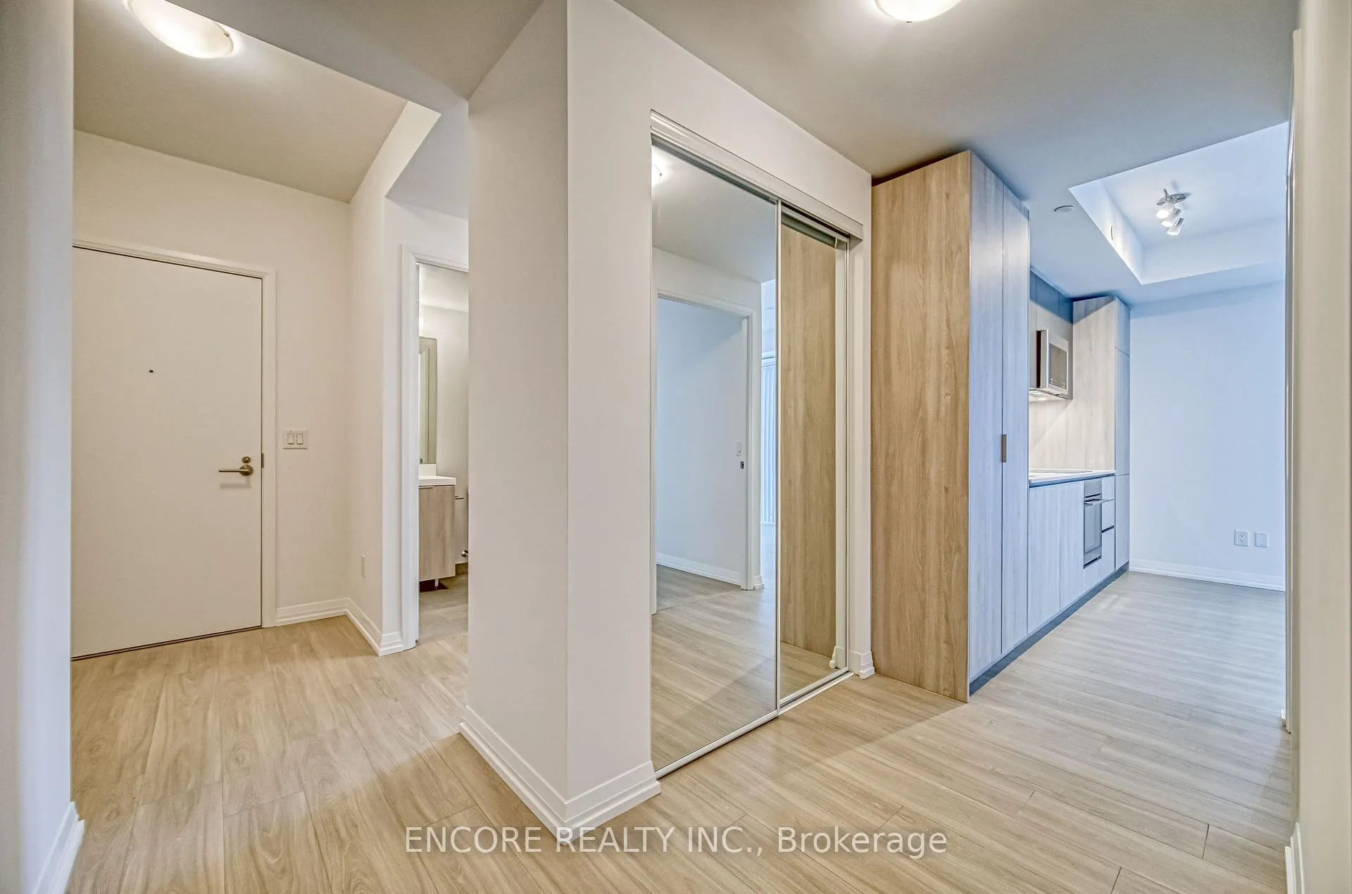 Photo 7 of Unit 3829, 28 Widmer Street, Toronto, Waterfront Communities — HOMEH