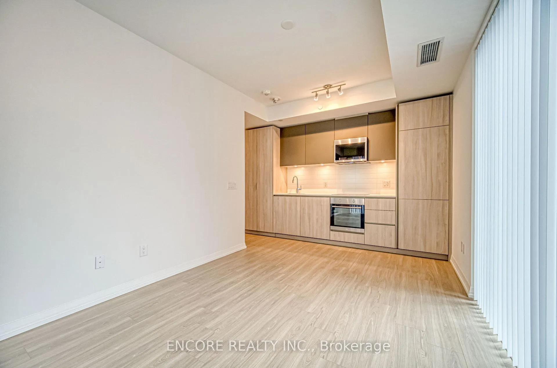 Photo 11 of Unit 3829, 28 Widmer Street, Toronto, Waterfront Communities — HOMEH