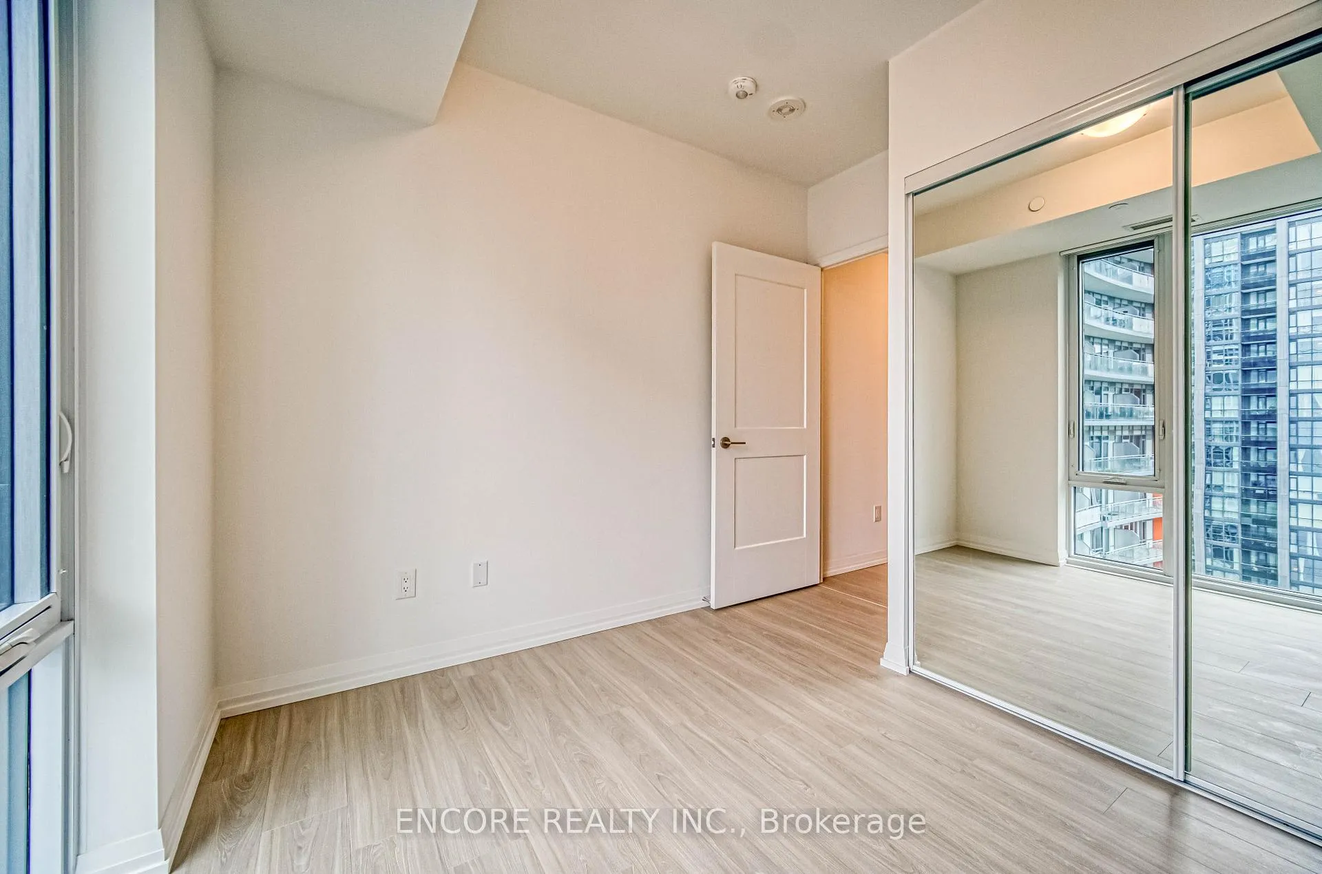 Photo 20 of Unit 3829, 28 Widmer Street, Toronto, Waterfront Communities — HOMEH