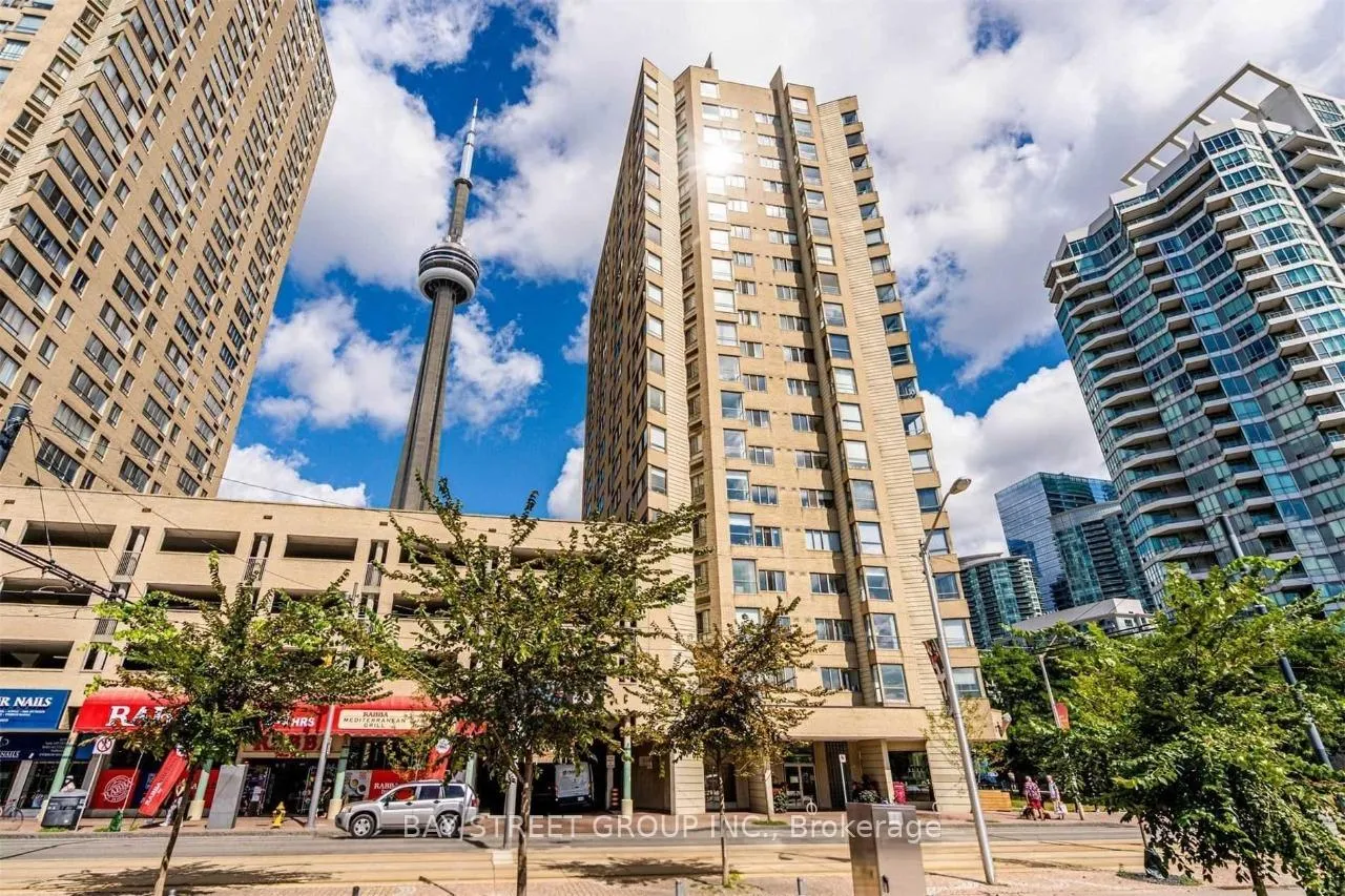 Photo 1 of Unit 702, 250 Queens Quay W, Toronto, Waterfront Communities — HOMEH