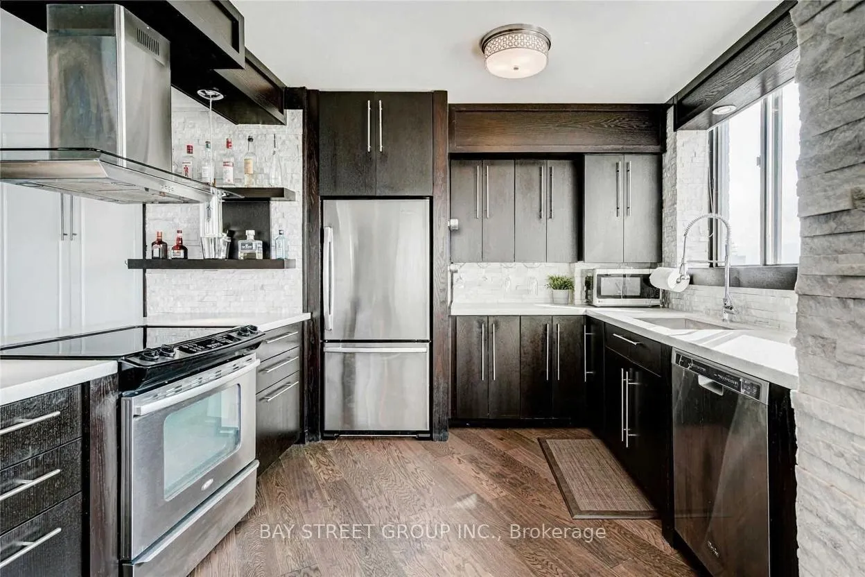 Photo 7 of Unit 702, 250 Queens Quay W, Toronto, Waterfront Communities — HOMEH