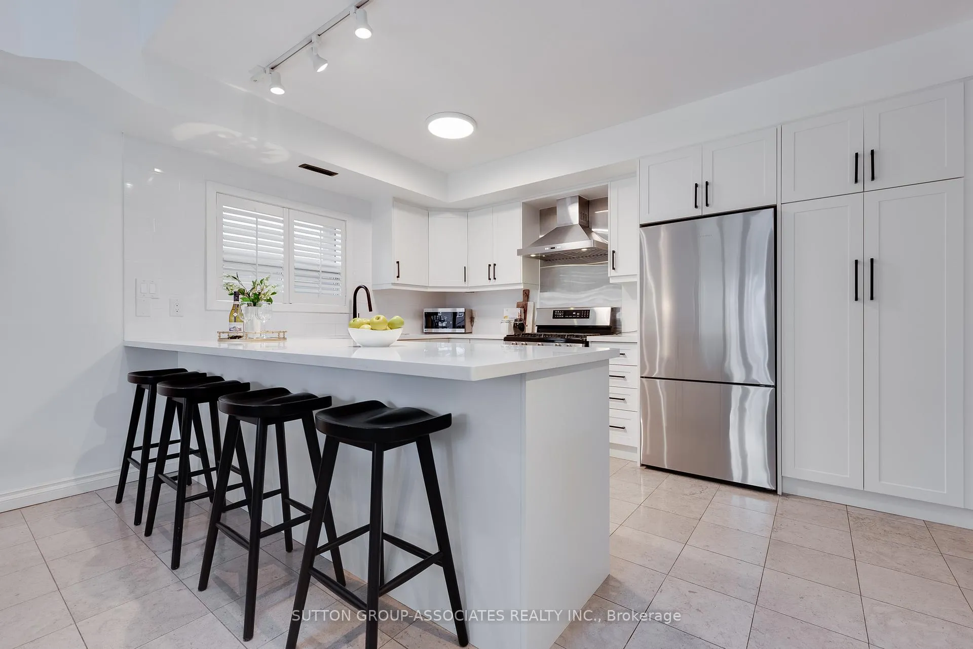 Photo 6 of 27B Claxton Boulevard, Toronto, Humewood-Cedarvale — HOMEH