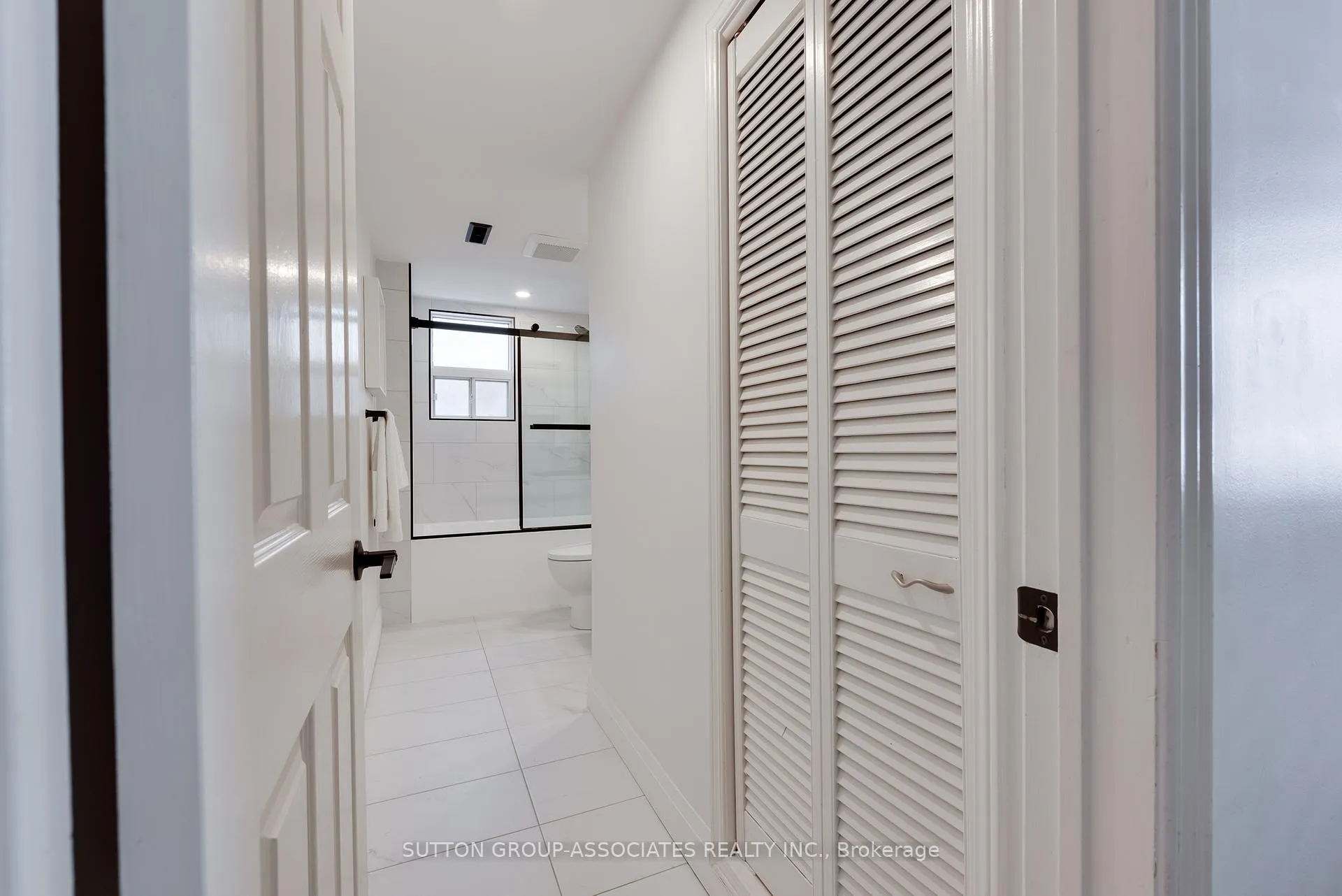 Photo 13 of 27B Claxton Boulevard, Toronto, Humewood-Cedarvale — HOMEH