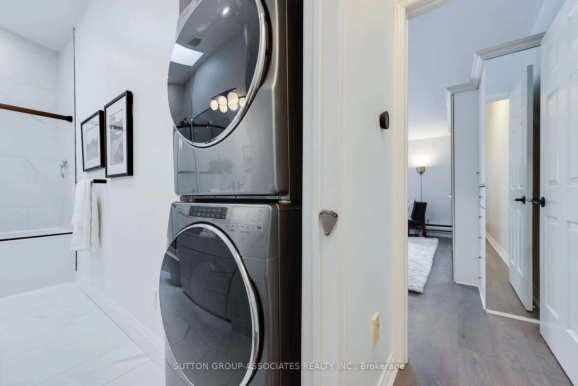 Photo 23 of 27B Claxton Boulevard, Toronto, Humewood-Cedarvale — HOMEH