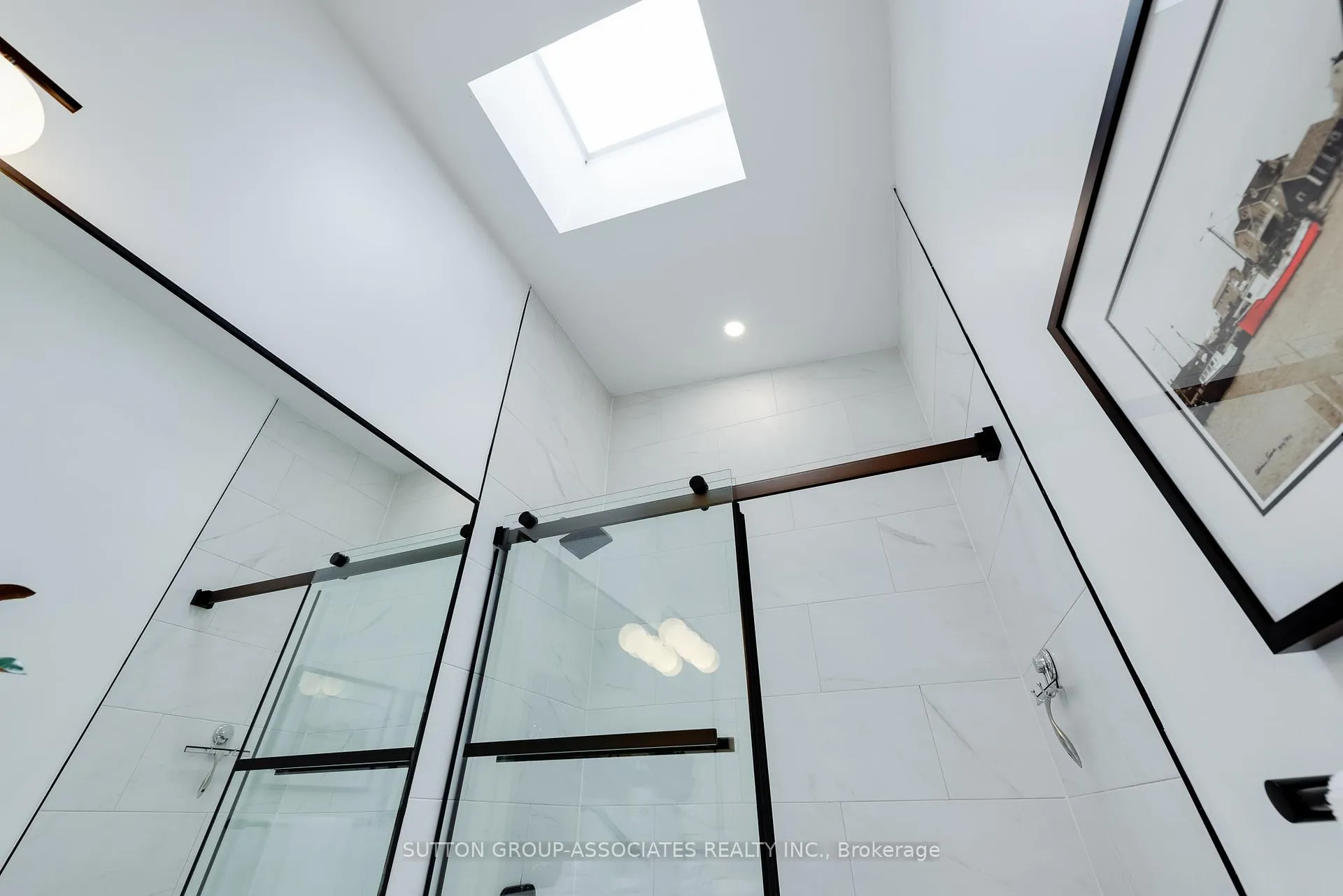 Photo 25 of 27B Claxton Boulevard, Toronto, Humewood-Cedarvale — HOMEH
