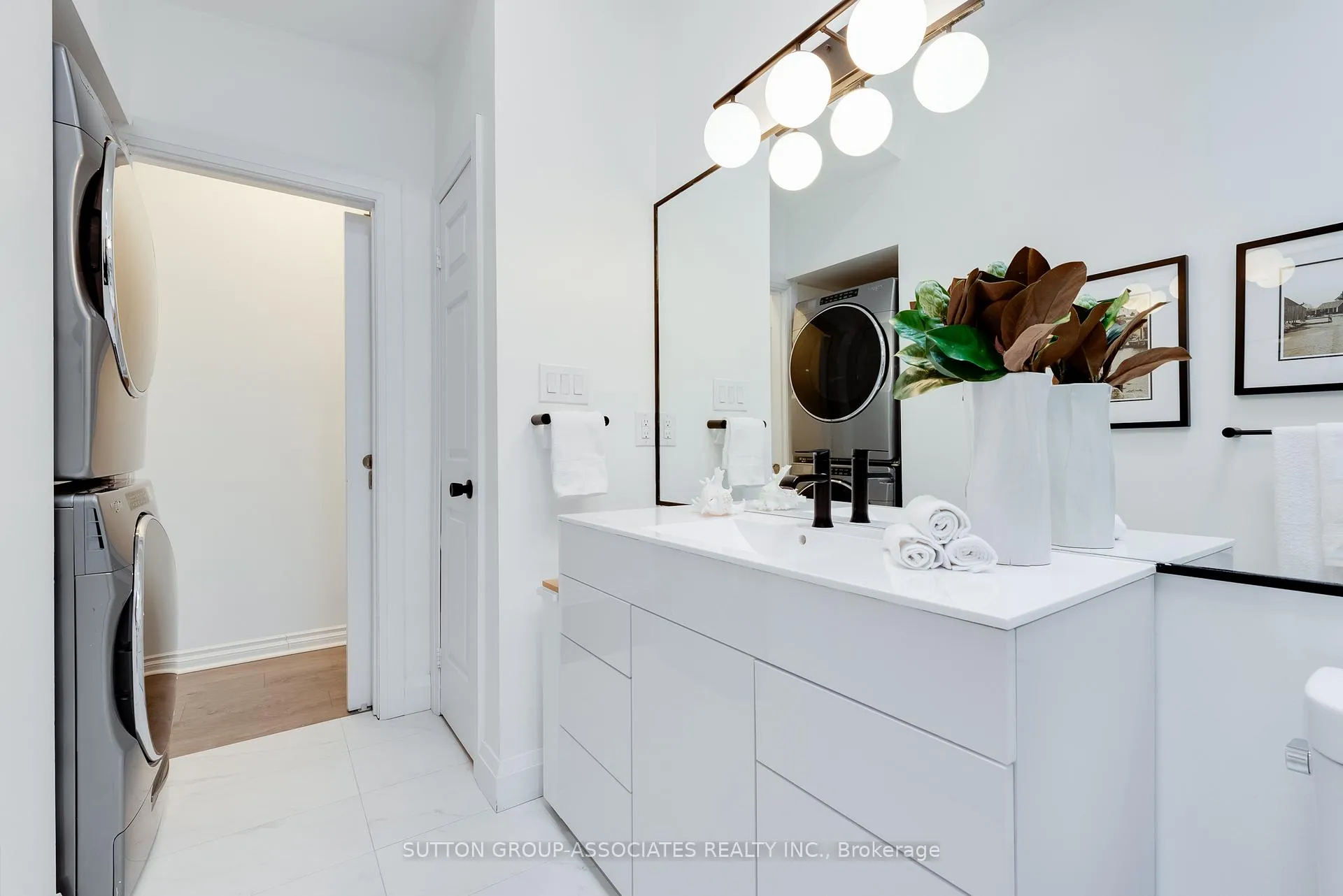 Photo 26 of 27B Claxton Boulevard, Toronto, Humewood-Cedarvale — HOMEH