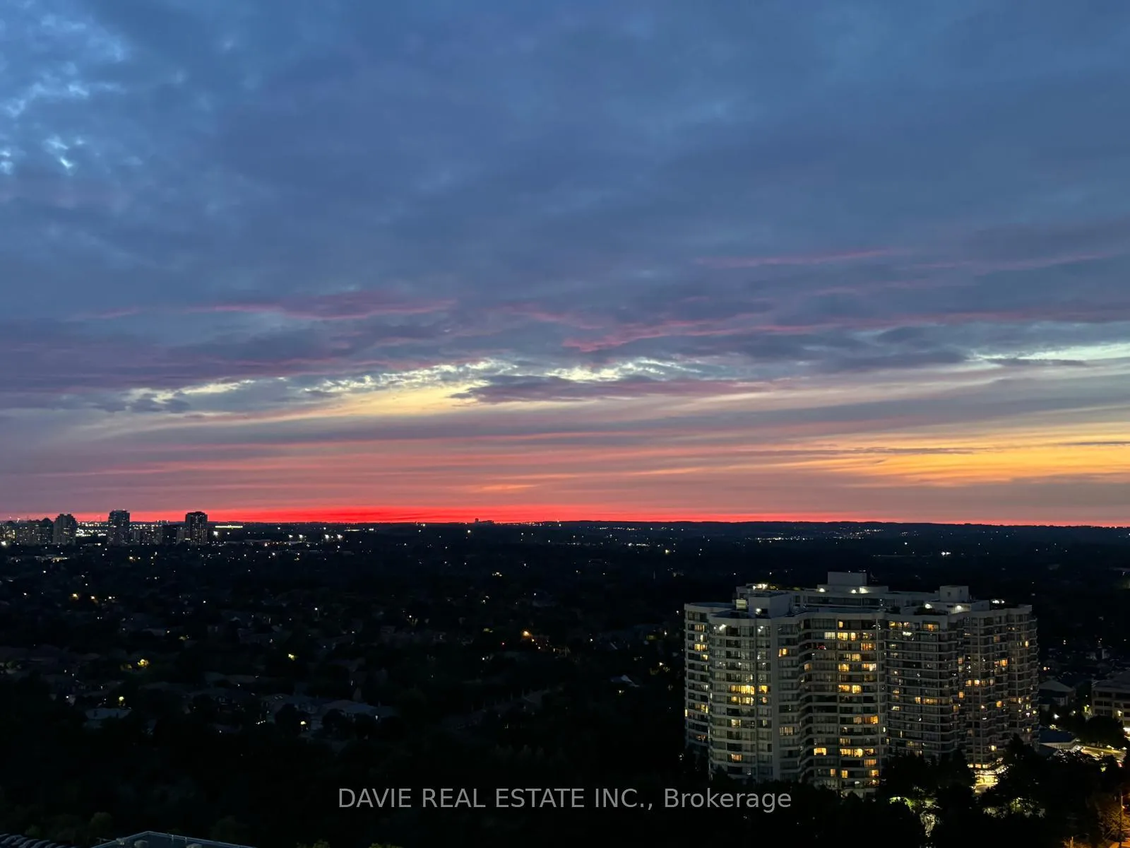 Photo 11 of Unit 2122, 7161 Yonge Street, Markham, Grandview — HOMEH