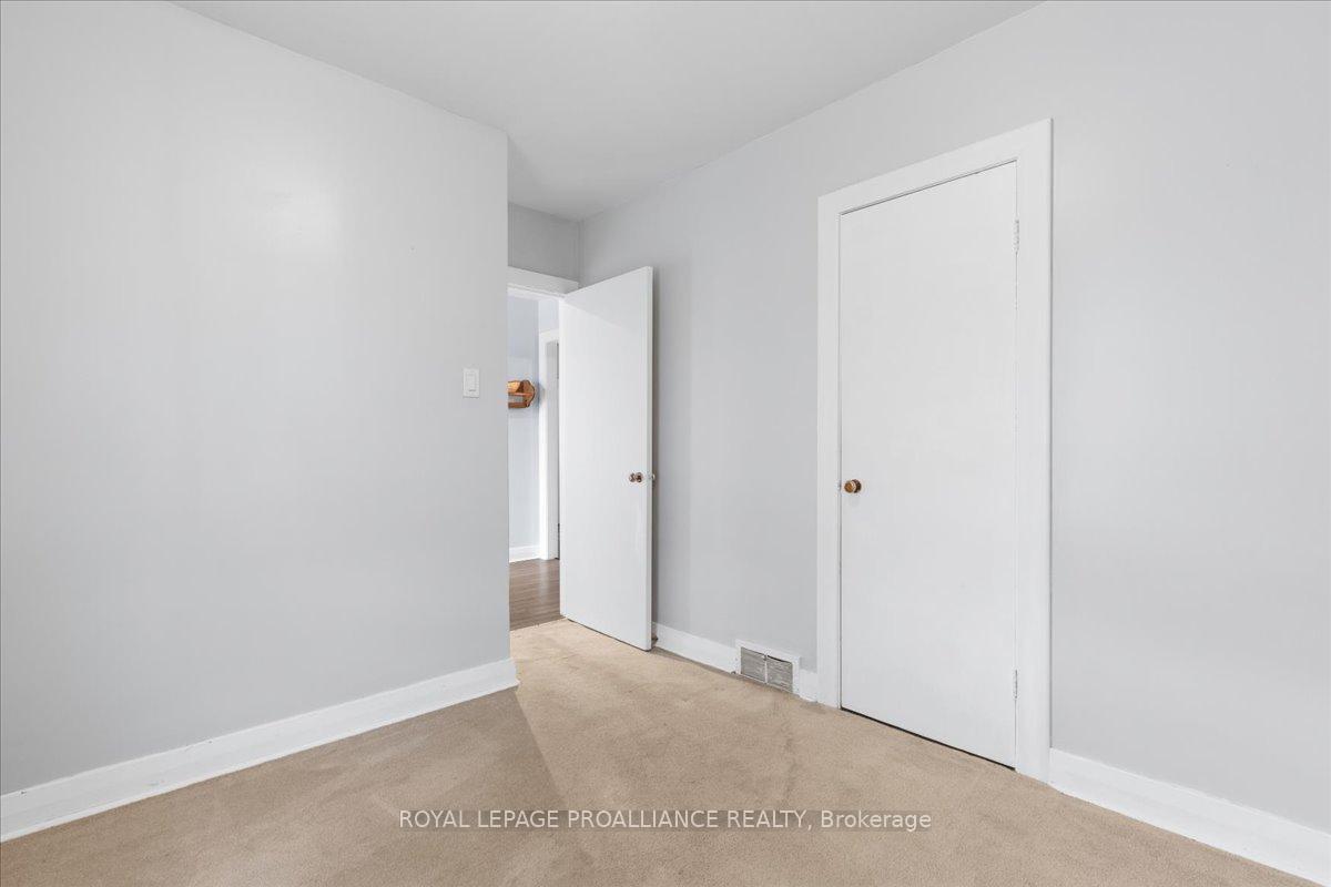 Photo 12 of 146 Macdonald Avenue, Belleville, Belleville Ward — HOMEH