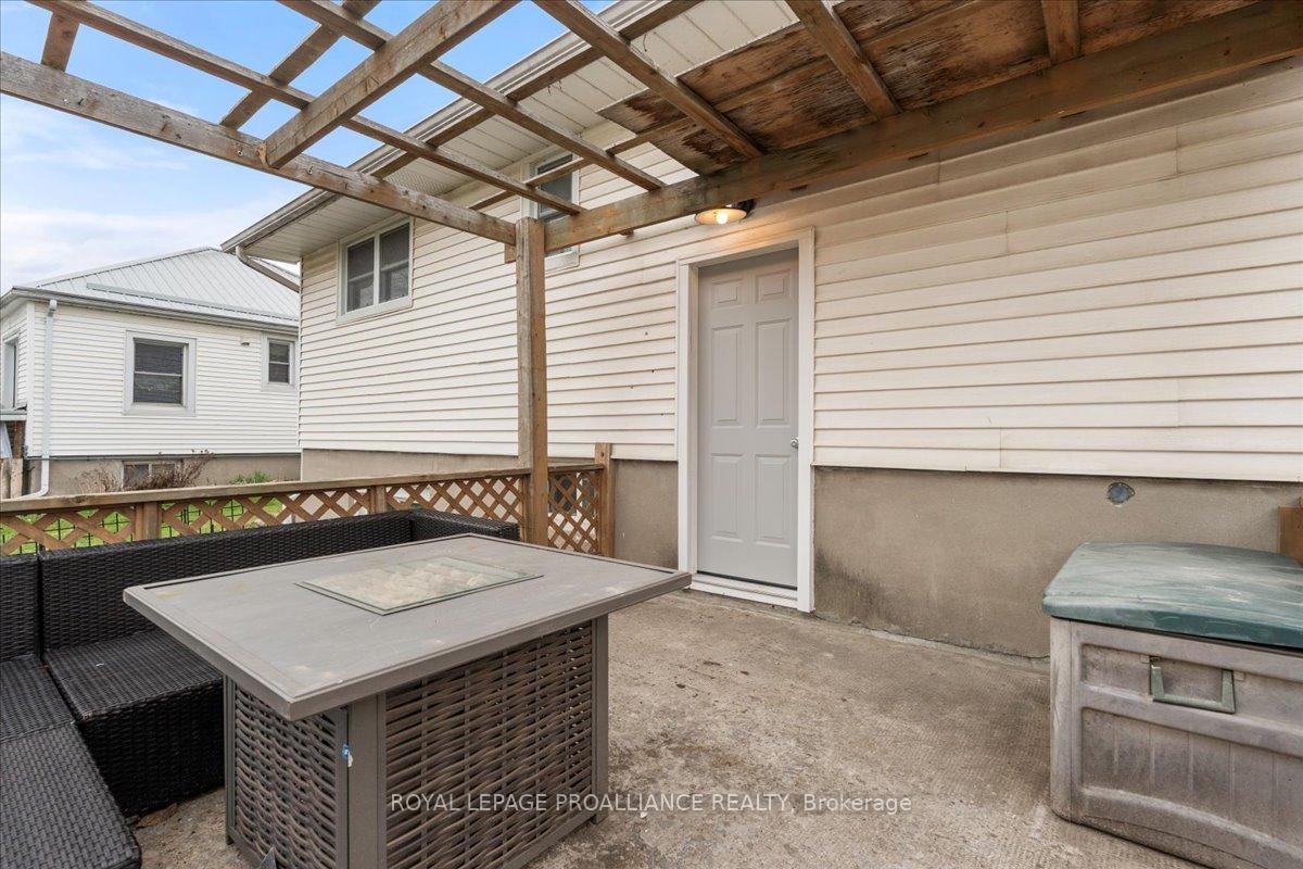 Photo 24 of 146 Macdonald Avenue, Belleville, Belleville Ward — HOMEH