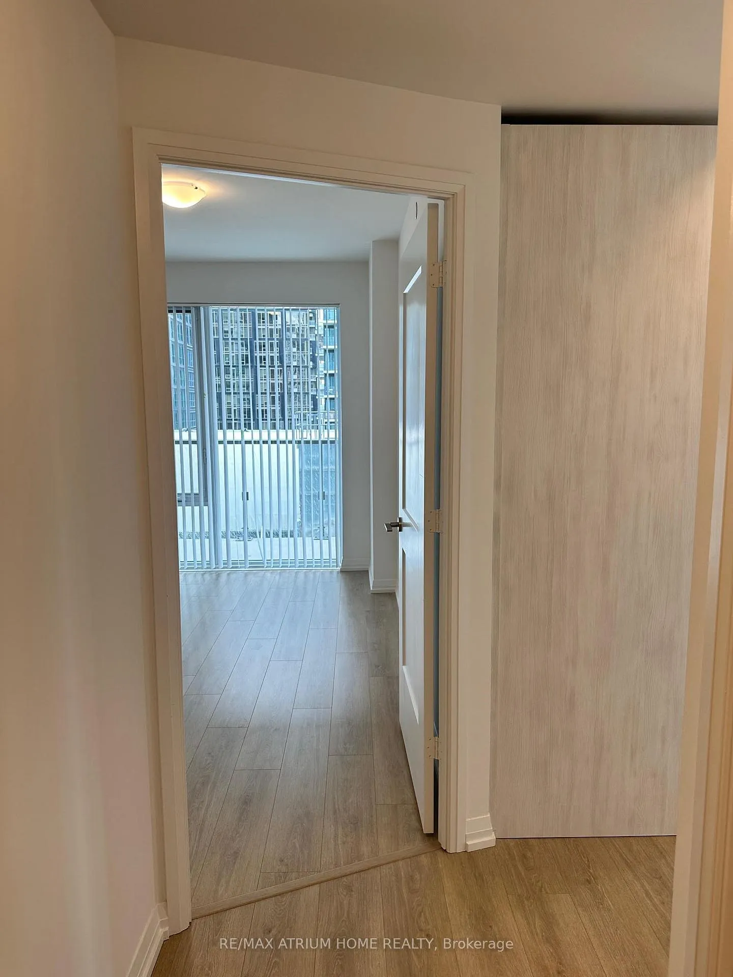 Photo 4 of Unit 2612, 8 Widmer Street, Toronto, Waterfront Communities — HOMEH