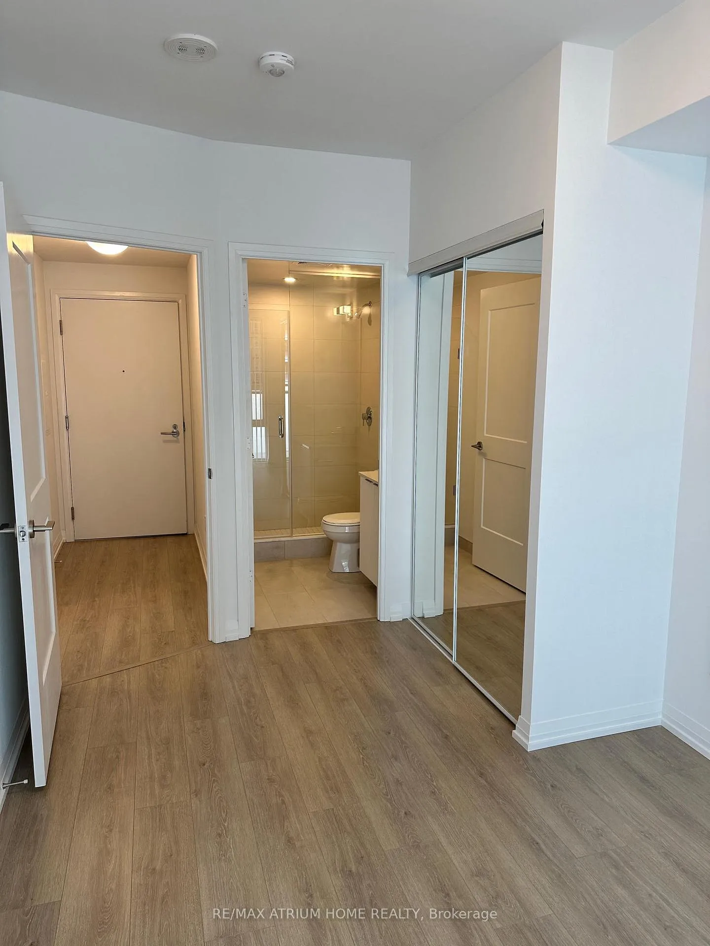 Photo 6 of Unit 2612, 8 Widmer Street, Toronto, Waterfront Communities — HOMEH