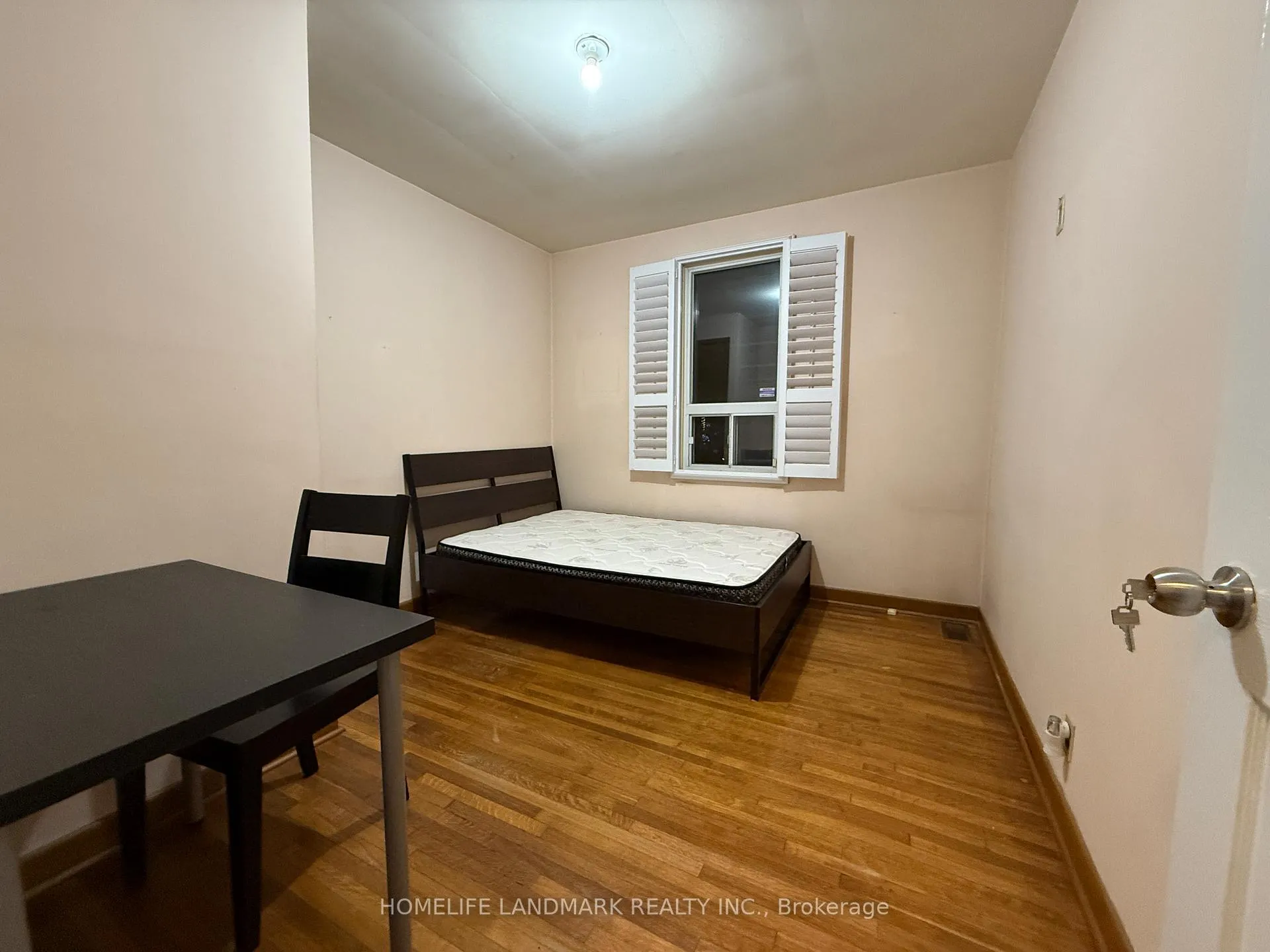 Photo 1 of 128 Chisholm Ave, Toronto, Woodbine-Lumsden — HOMEH