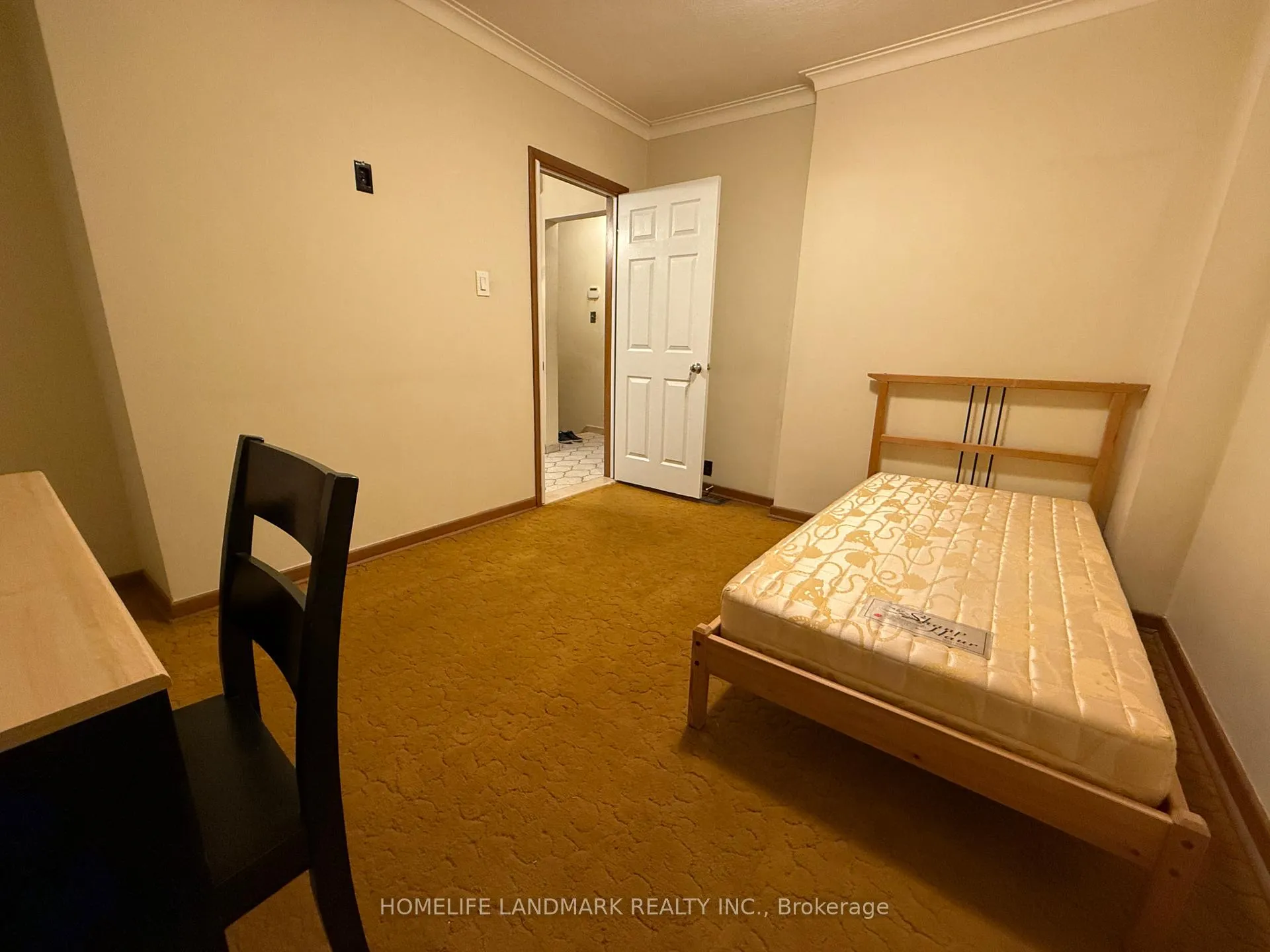 Photo 3 of 128 Chisholm Ave, Toronto, Woodbine-Lumsden — HOMEH