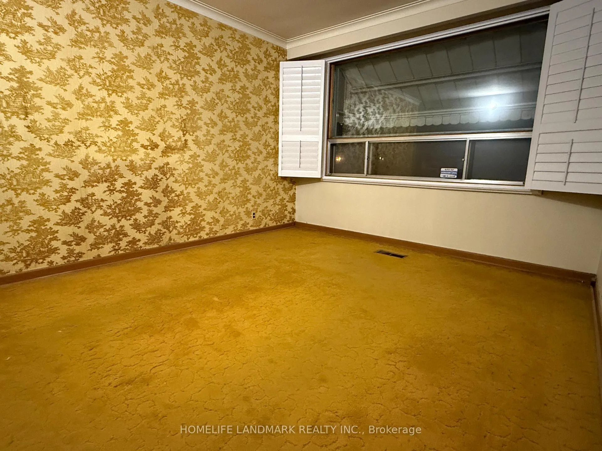 Photo 12 of 128 Chisholm Ave, Toronto, Woodbine-Lumsden — HOMEH