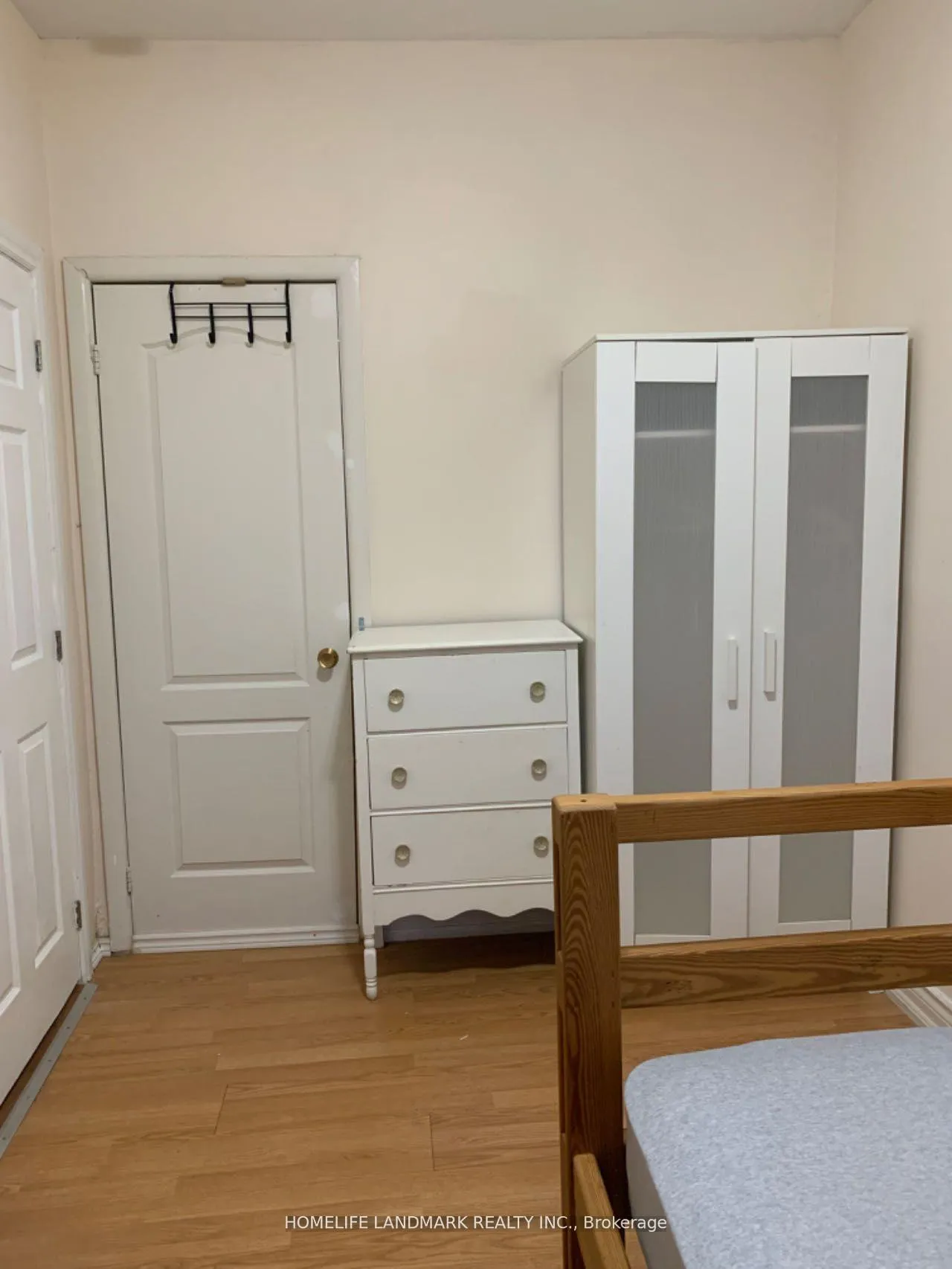 Photo 7 of Unit w-unit, 26 Barton St W, Hamilton, Strathcona — HOMEH