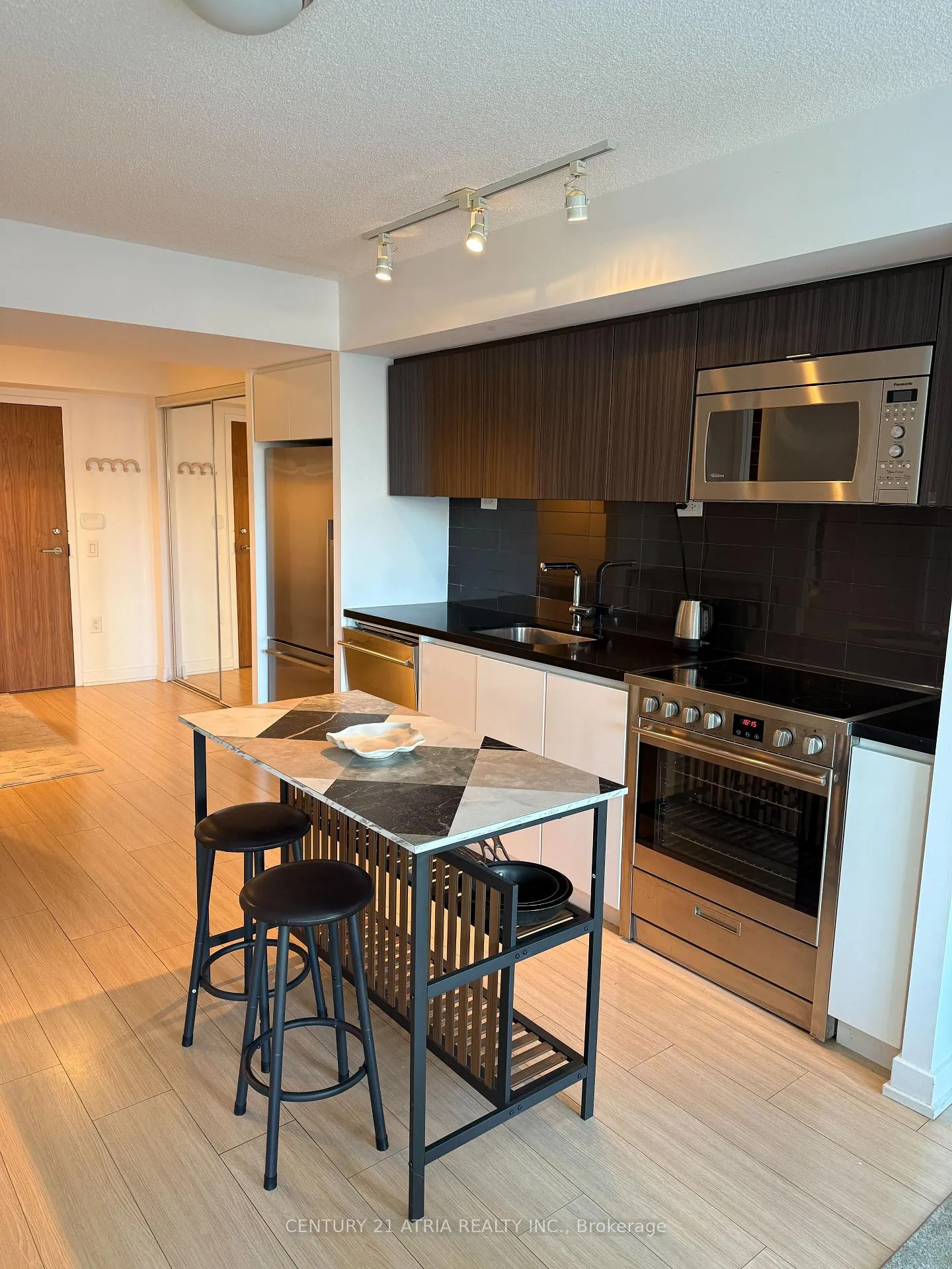Photo 5 of Unit 301, 75 Queens Wharf Road, Toronto, Waterfront Communities — HOMEH