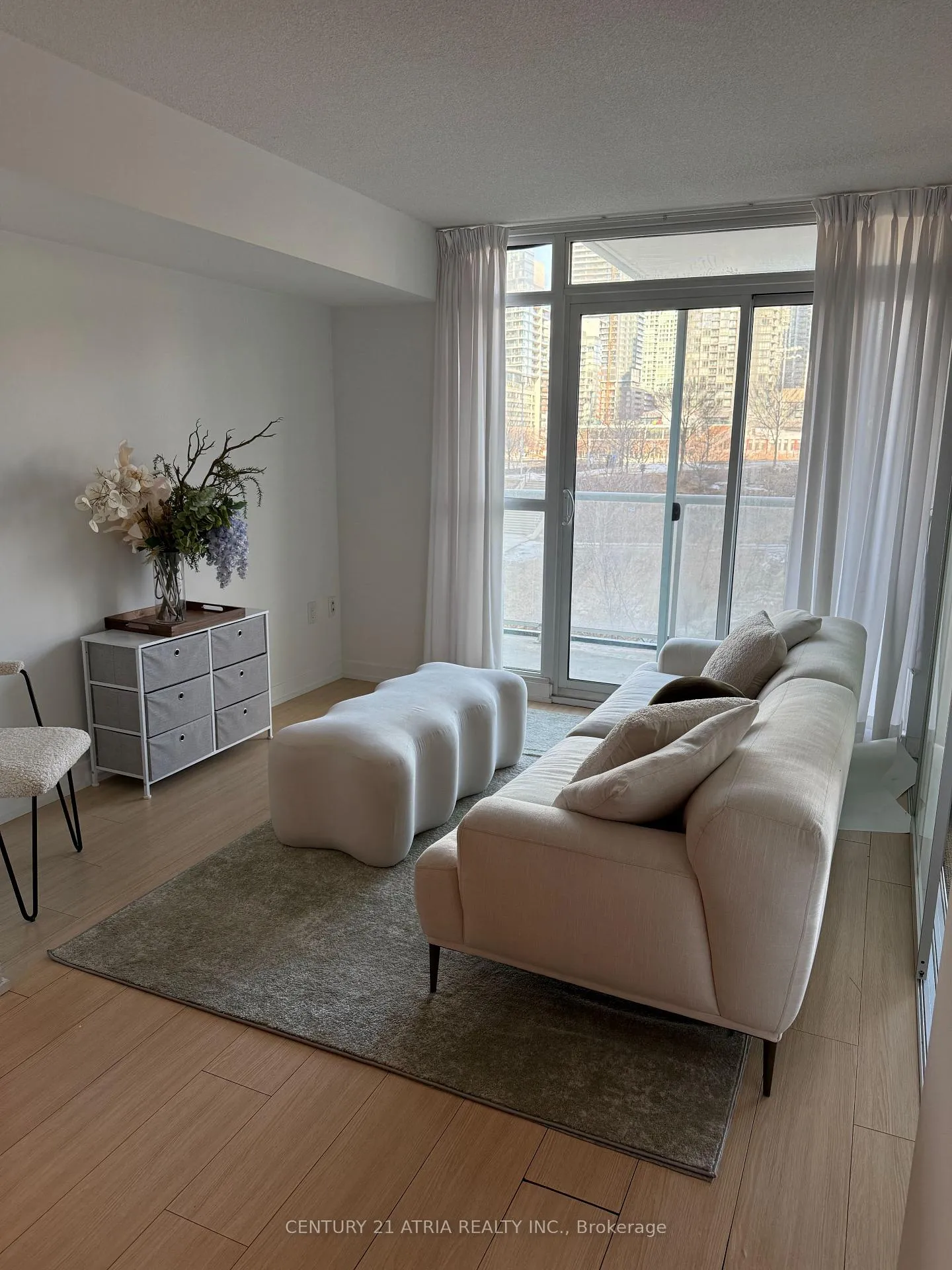 Photo 6 of Unit 301, 75 Queens Wharf Road, Toronto, Waterfront Communities — HOMEH