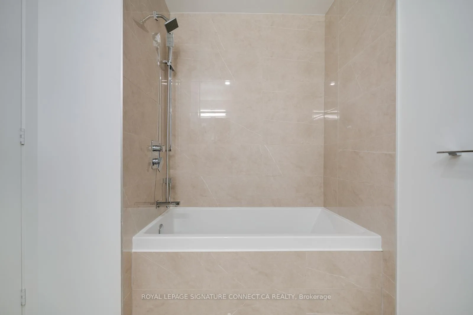 Photo 6 of Unit 304, 195 McCaul Street, Toronto, Kensington-Chinatown — HOMEH
