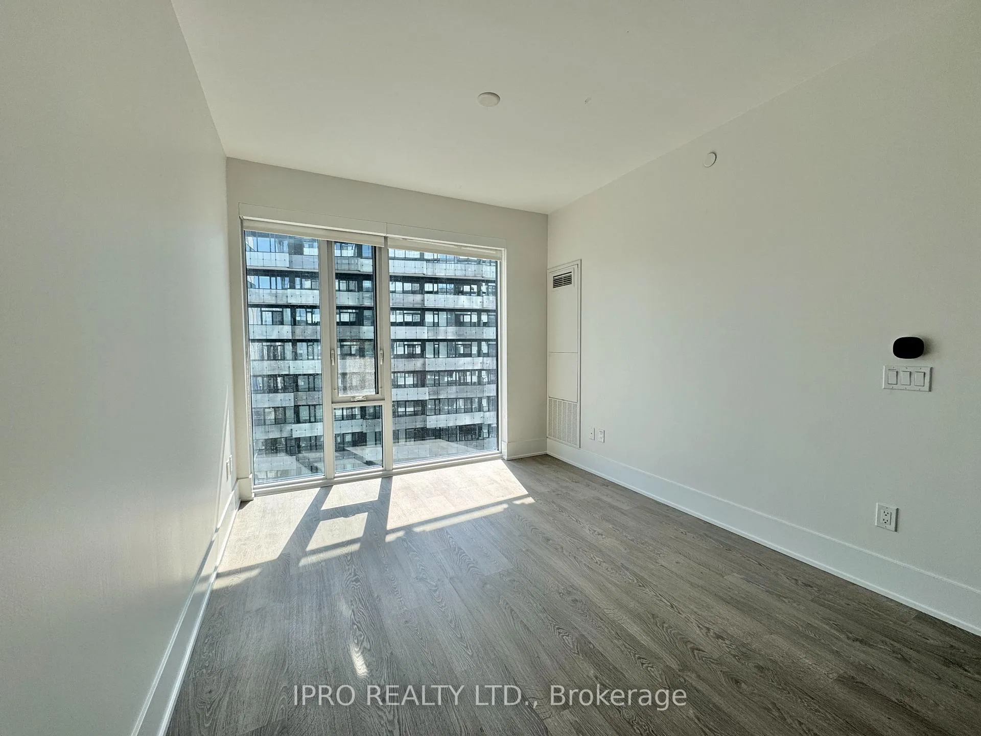 Photo 3 of Unit 1815, 470 Front Street W, Toronto, Waterfront Communities — HOMEH