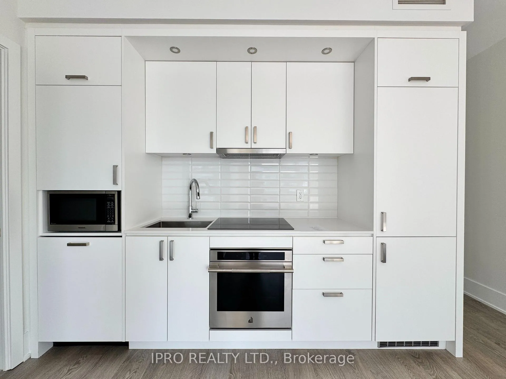 Photo 6 of Unit 1815, 470 Front Street W, Toronto, Waterfront Communities — HOMEH