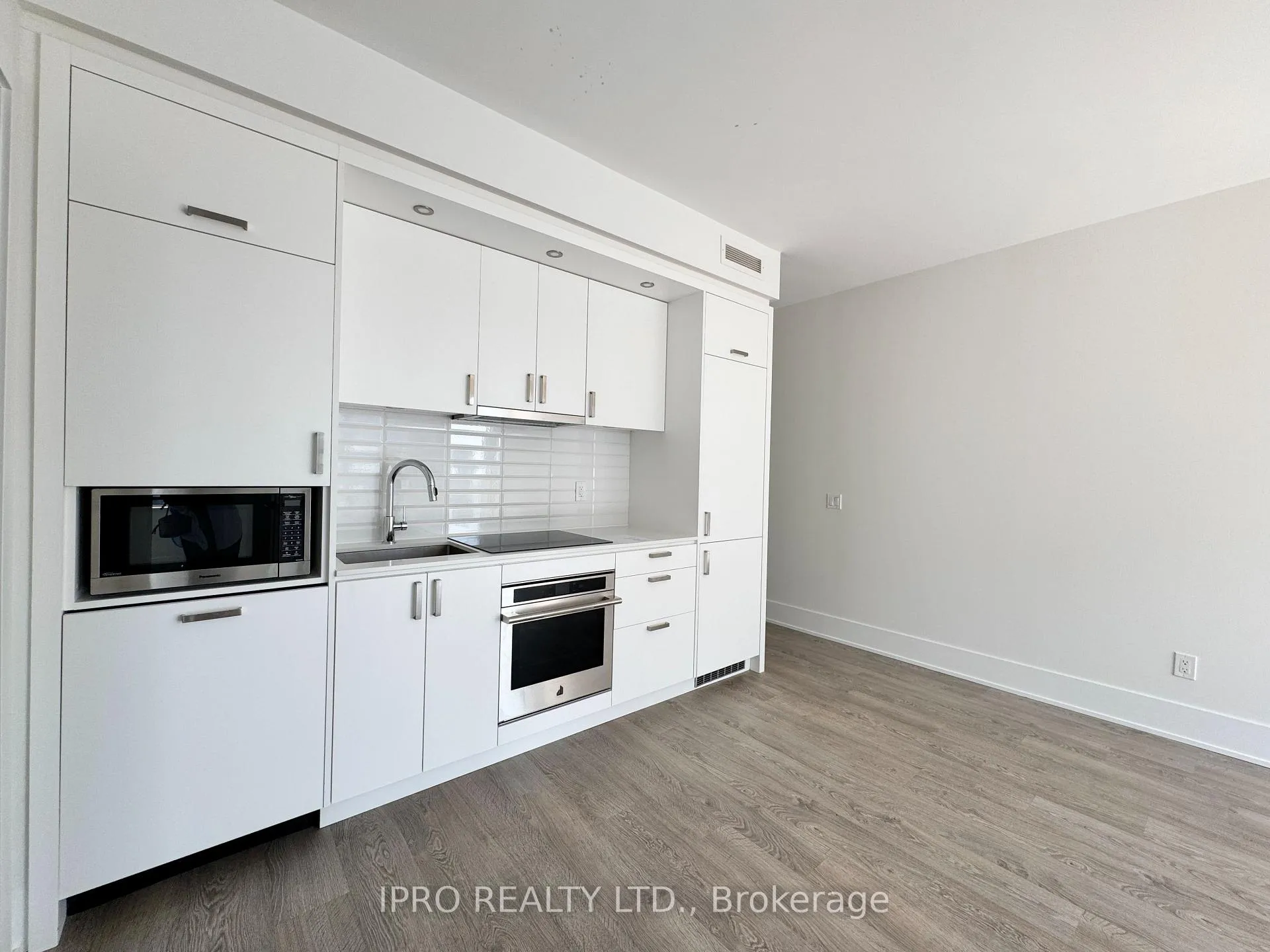 Photo 7 of Unit 1815, 470 Front Street W, Toronto, Waterfront Communities — HOMEH