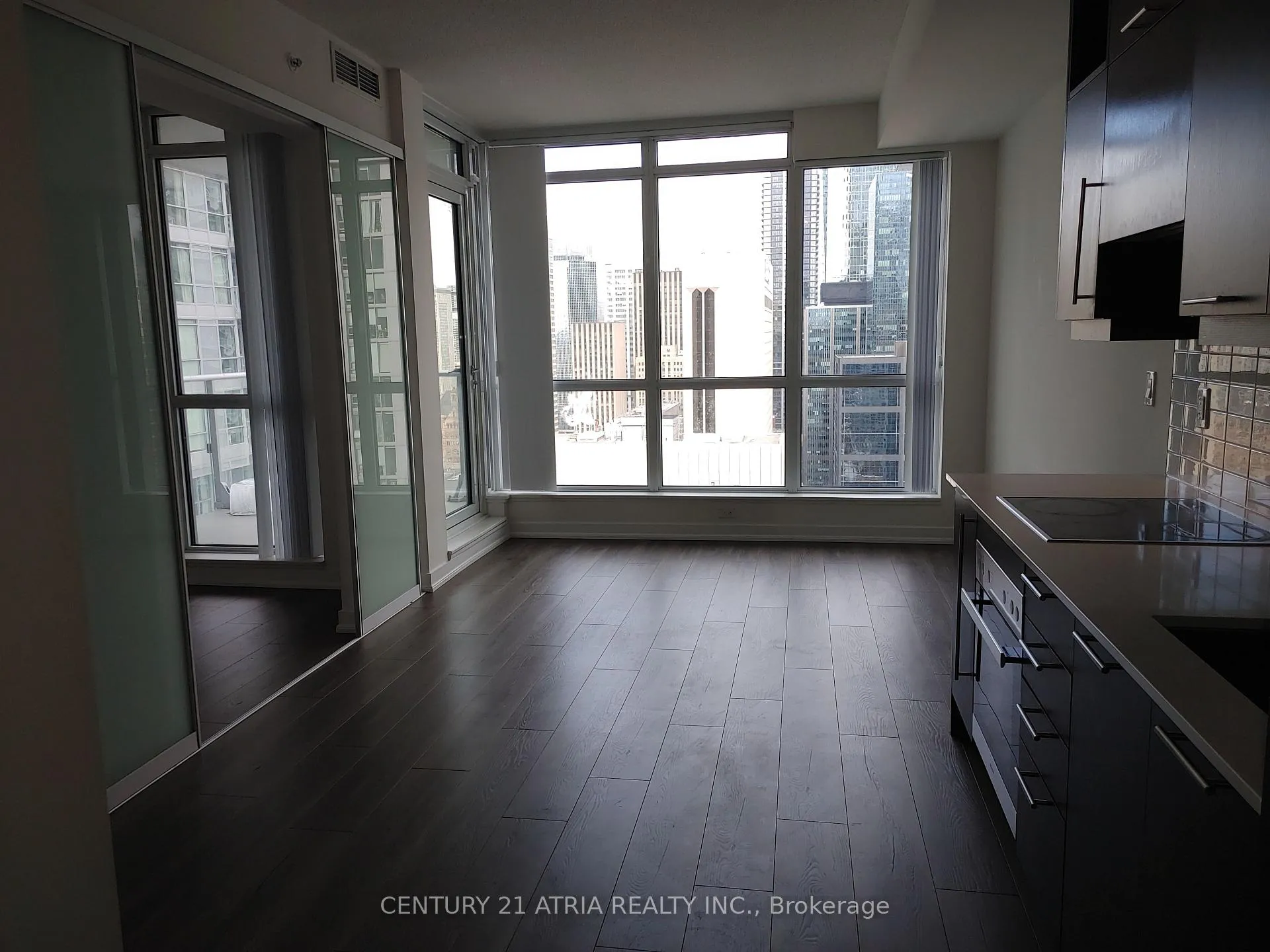 Photo 7 of Unit 2803, 30 Nelson Street, Toronto, Waterfront Communities — HOMEH