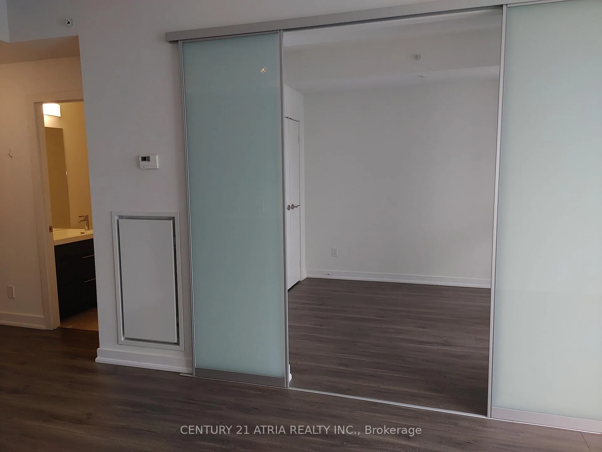 Photo 10 of Unit 2803, 30 Nelson Street, Toronto, Waterfront Communities — HOMEH