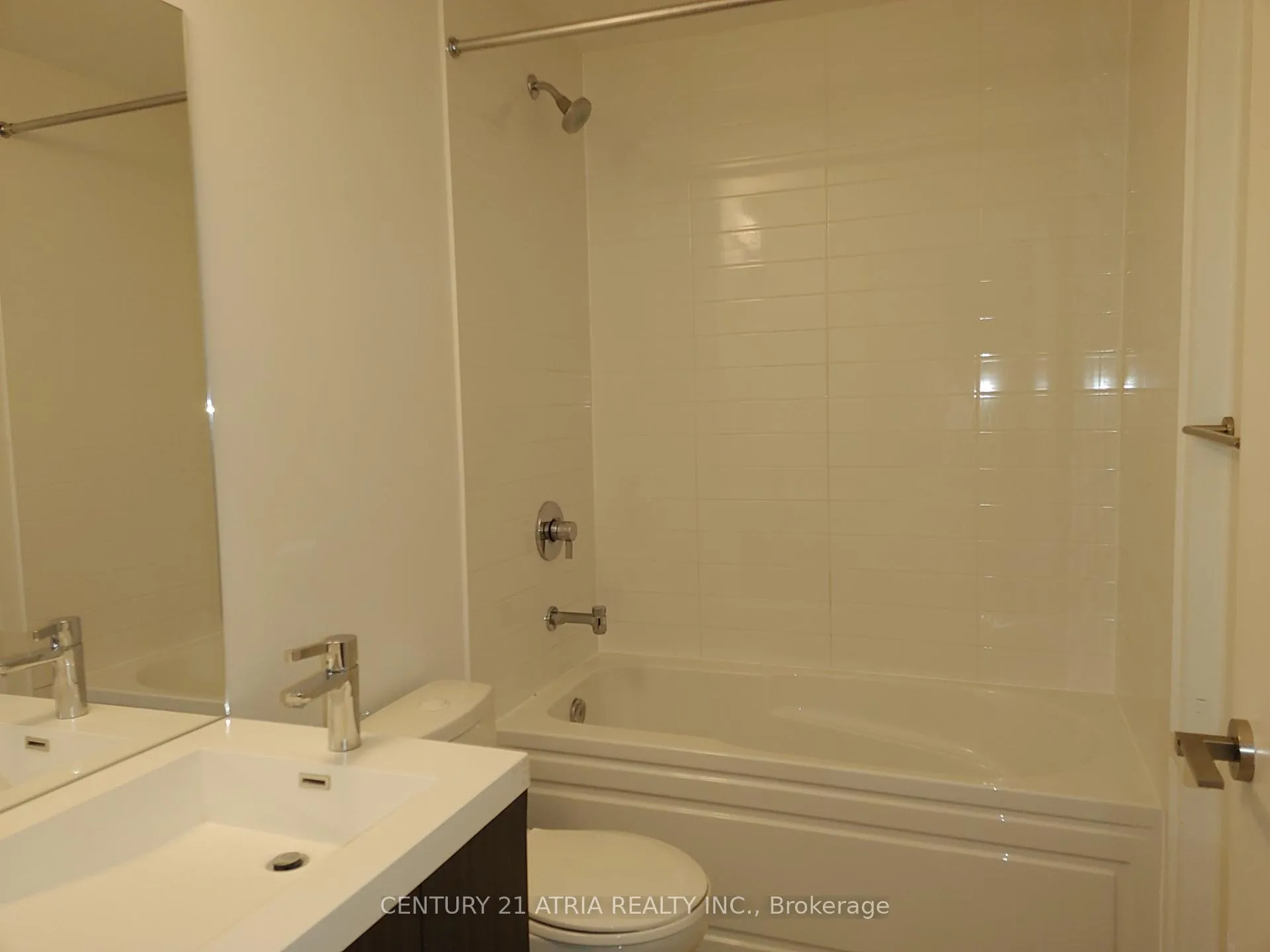 Photo 13 of Unit 2803, 30 Nelson Street, Toronto, Waterfront Communities — HOMEH